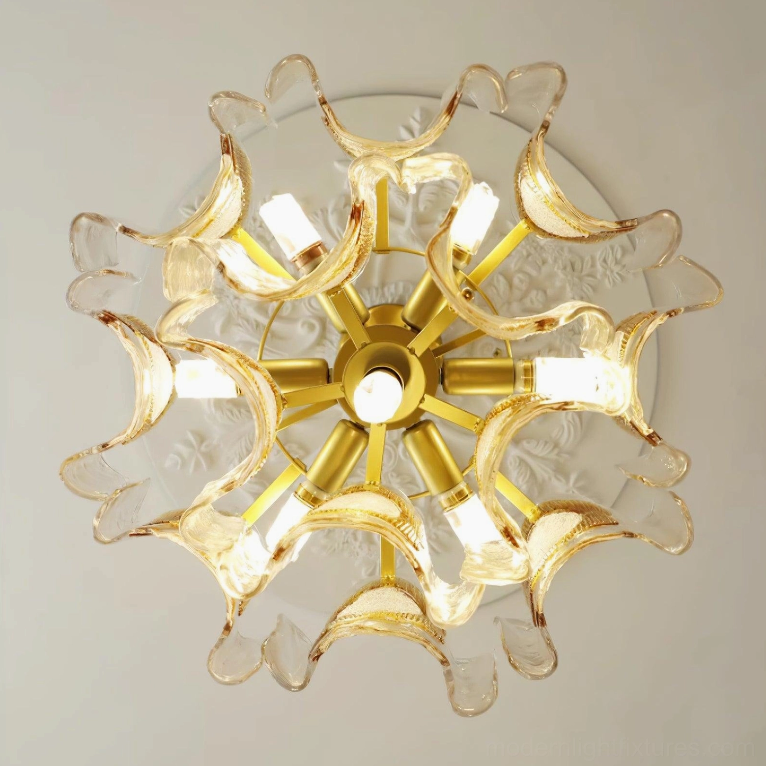 Hand-blown vintage glass chandelier suitable for dining rooms, bedrooms and living spaces