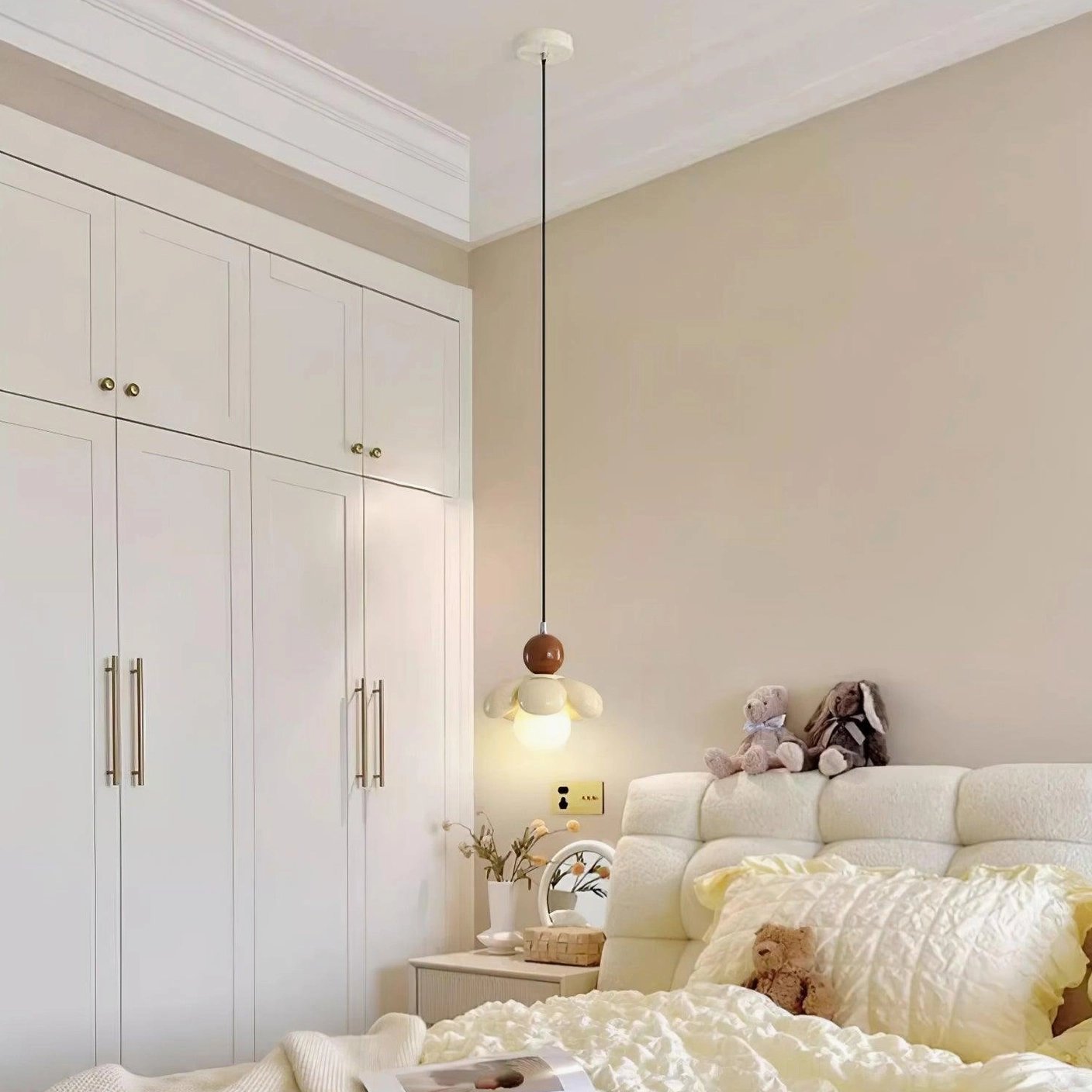 Maru Flower Pendant Lamp interior installation with ambient lighting effect