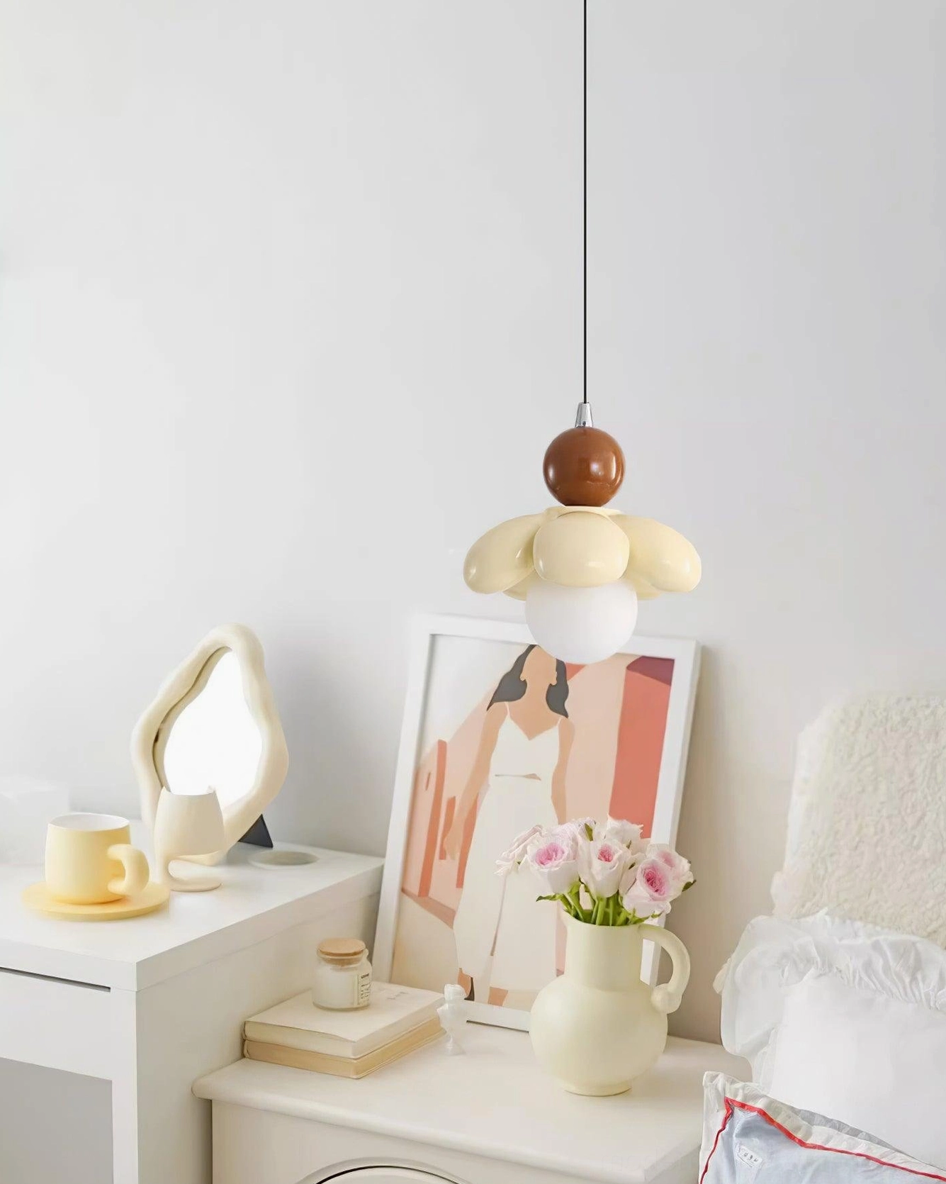 Maru Flower Pendant Light modern home lighting fixture, bedroom ambiance showcase