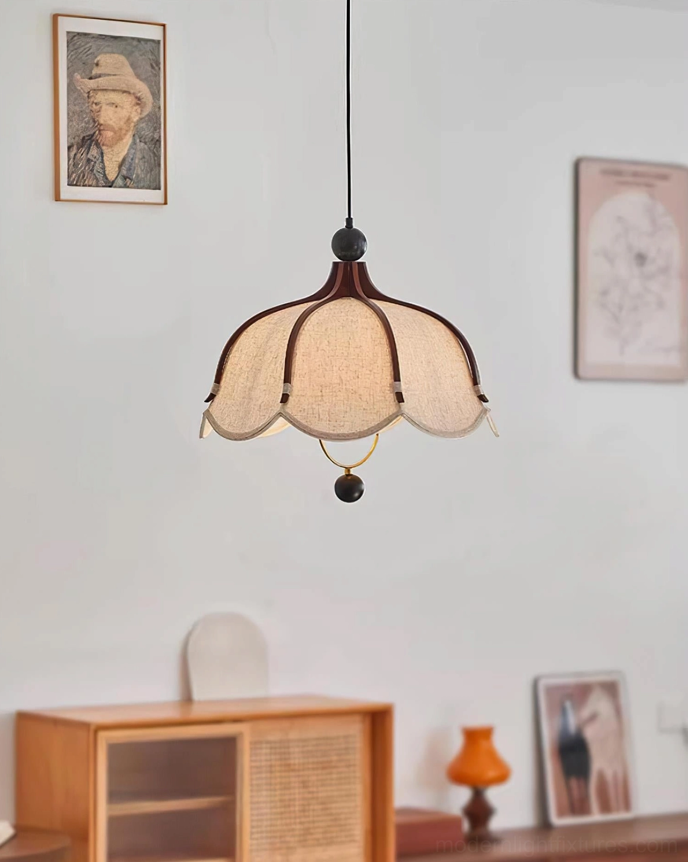 Meringa pendant lamp in warm vintage residential atmosphere with wall art and bohemian decor