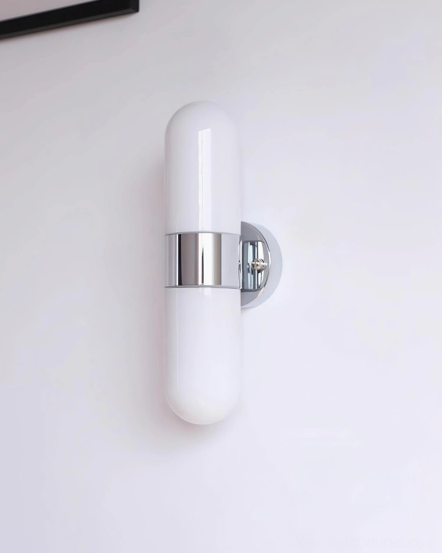 Wall sconce fixture with dimmable soft lighting - ambiance customization