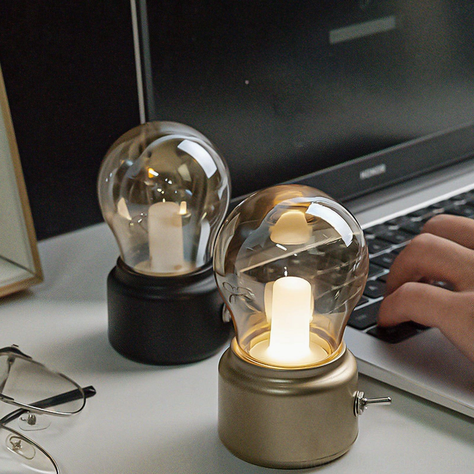 Pocket-sized Edison bulb lamp perfect for dorm room office nightstand accent lighting