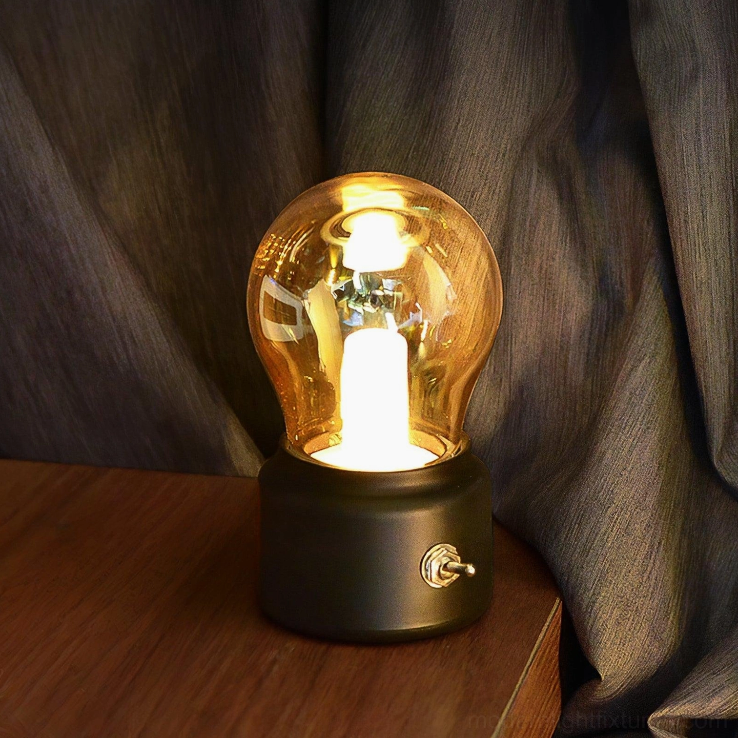 Pocket-sized Edison lamp multiple color options black gold clear coordination