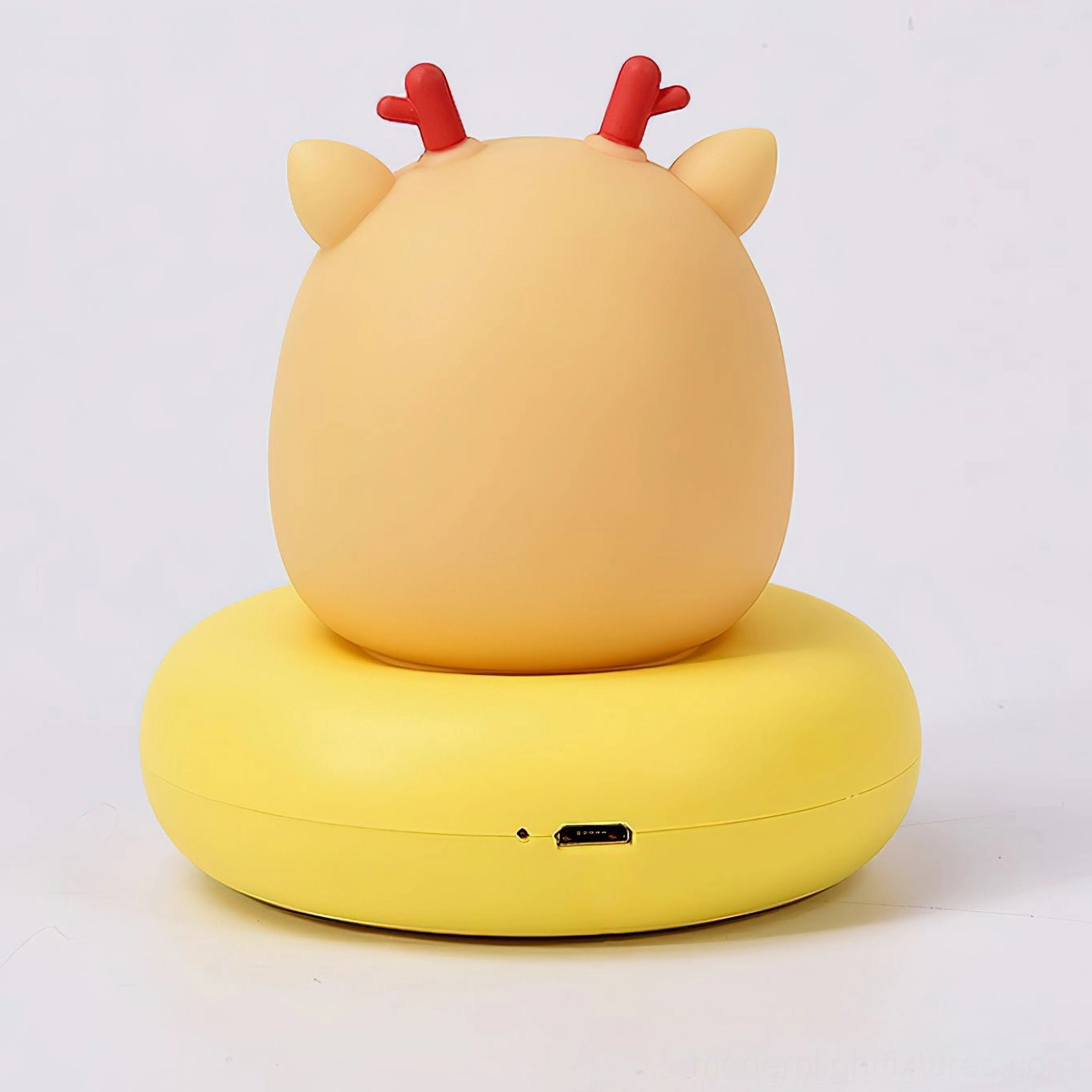Mini Mushroom Lamp cordless design - USB charging base detail