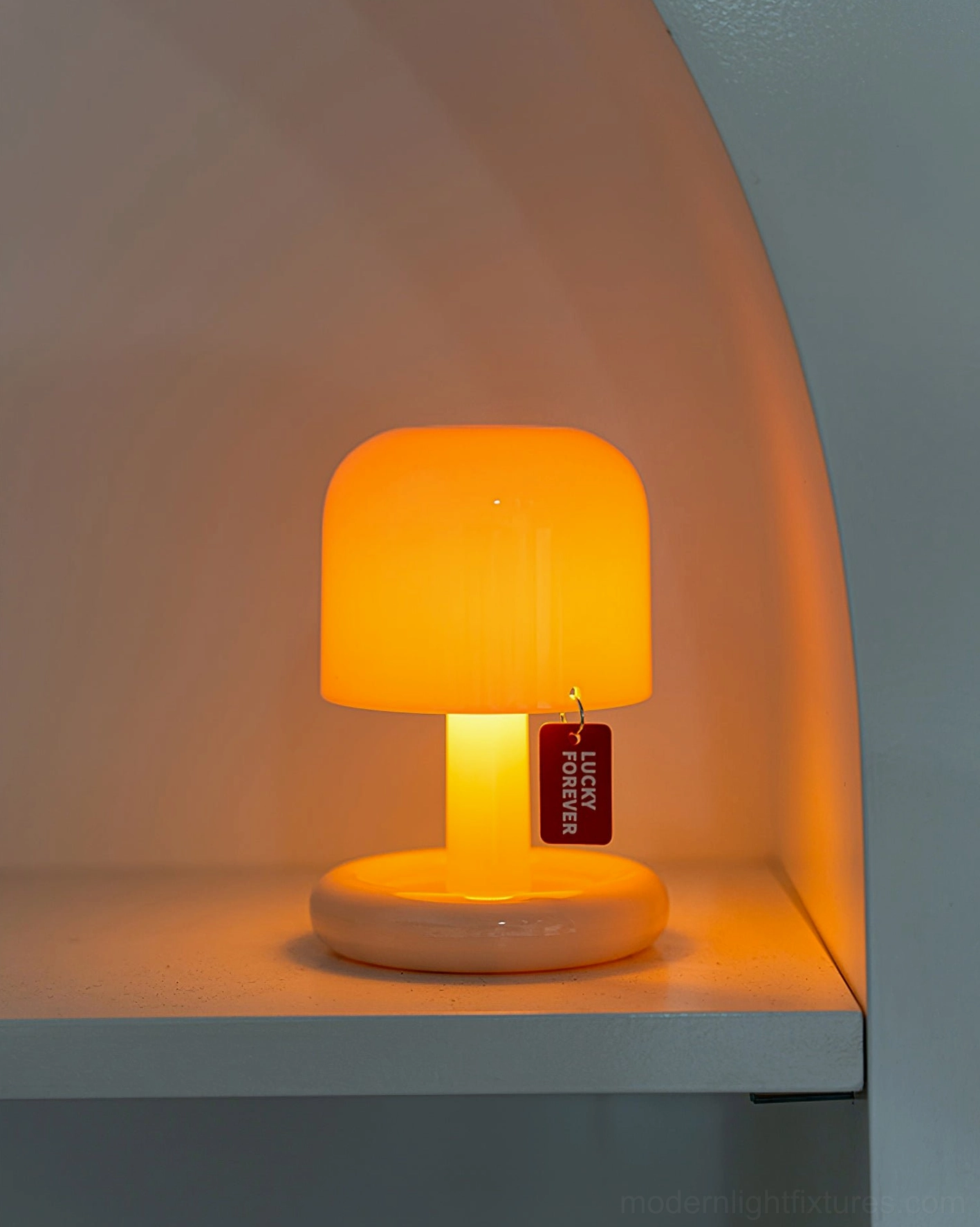 Mini Mushroom Lamp with warm 3000K LED - Nightstand placement