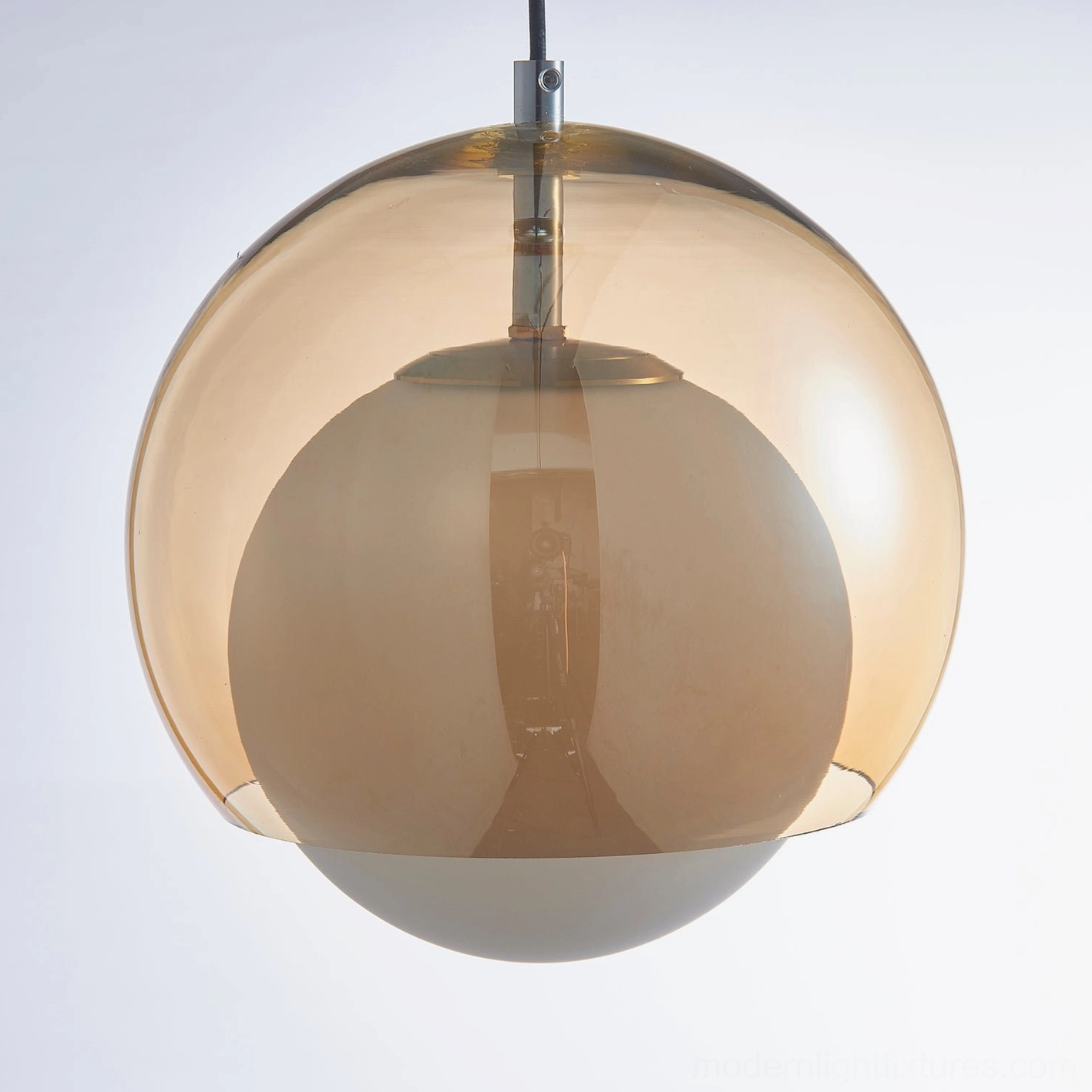Misty pendant light installation guide visualization showing optimal hanging height and positioning