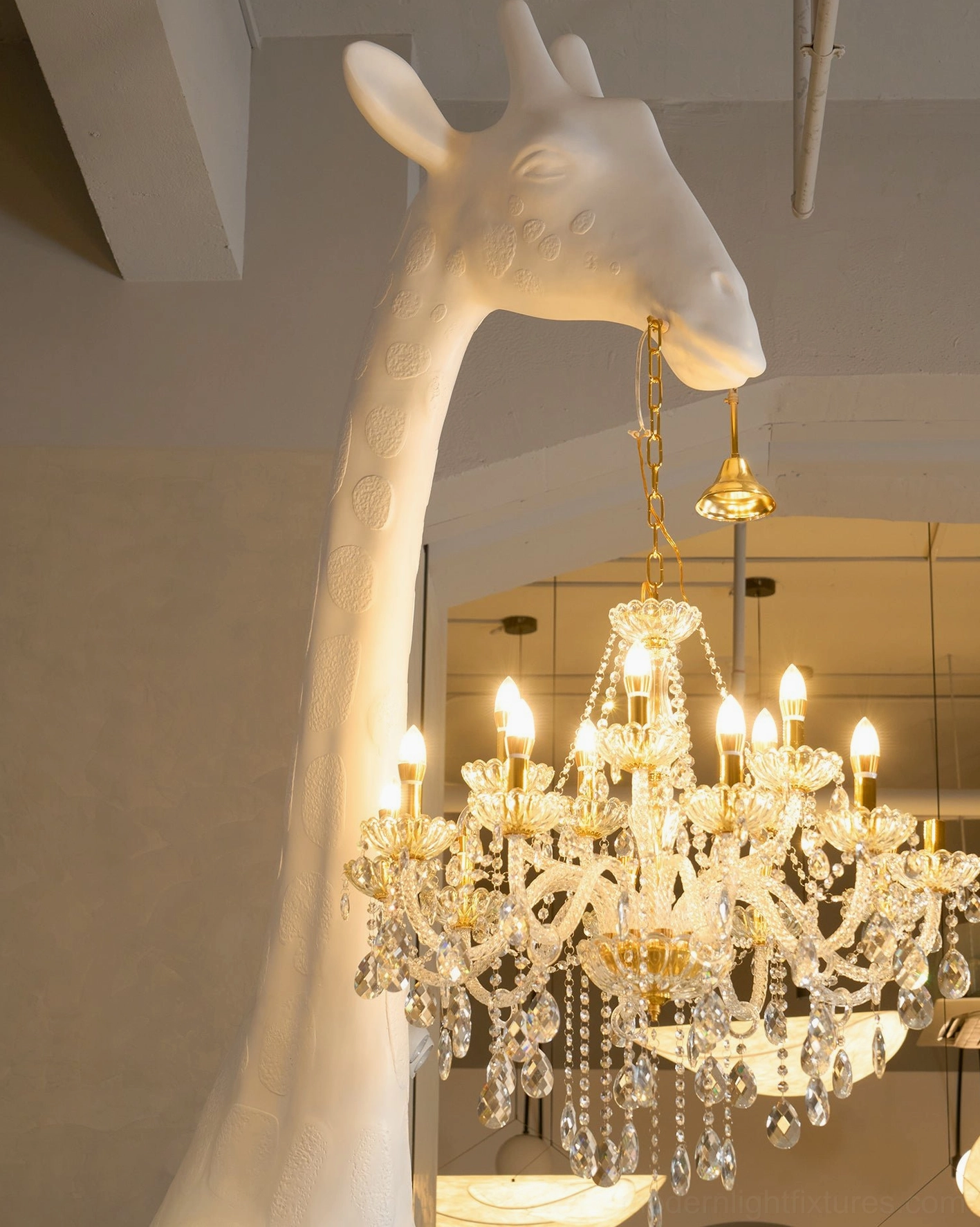 Modern giraffe statue floor lamp contemporary art piece with artistic form and functional crystal lighting