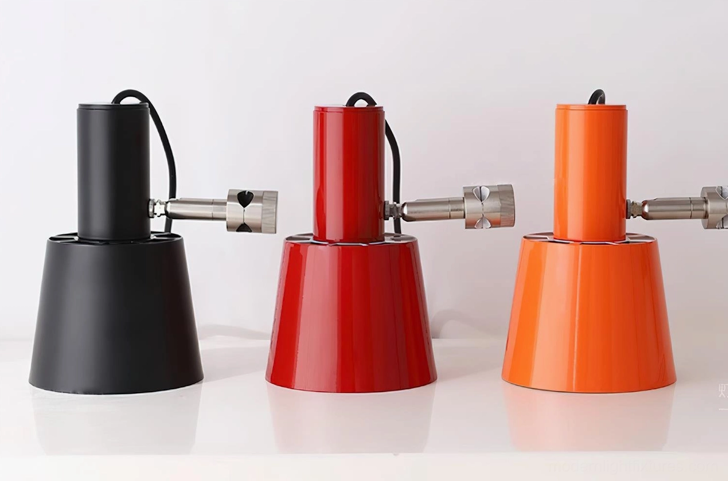 Interchangeable metal lampshade set for modern adjustable table lamp in black red and orange colors