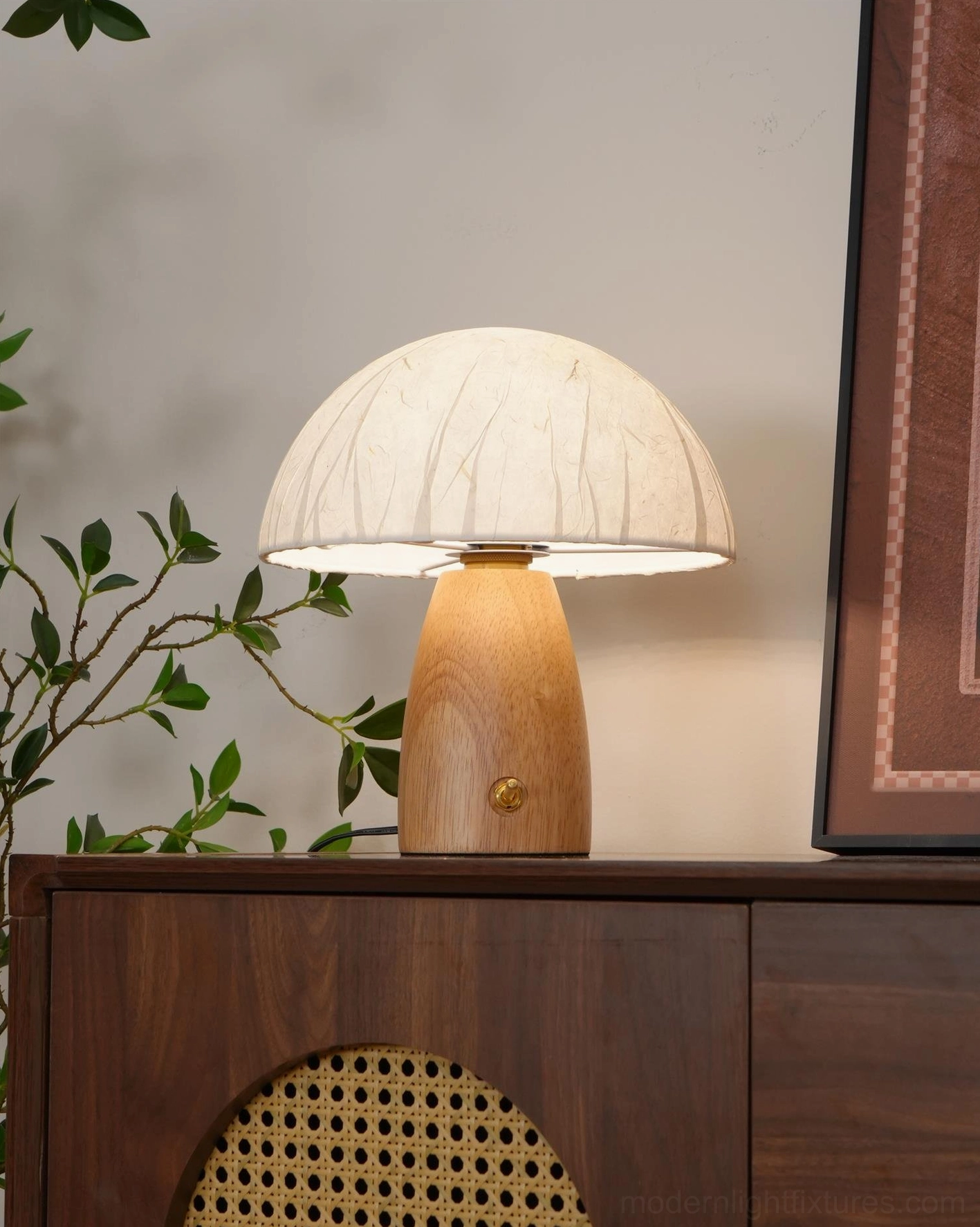 Mushroom dome table lamp showing acrylic shade diffusion and light quality
