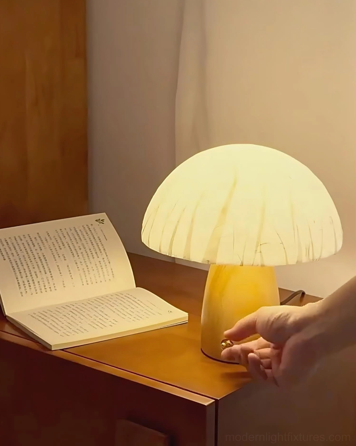 Compact modern mushroom table lamp with natural wood base and diffused lighting