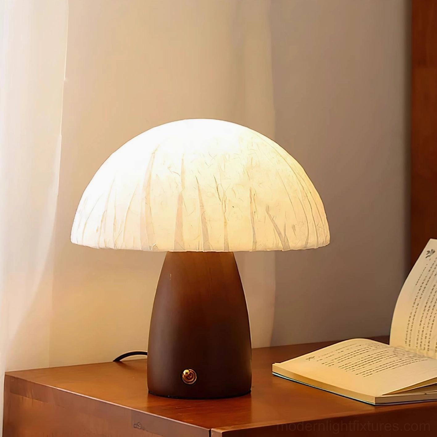 Contemporary mushroom table lamp display showing design versatility and elegance