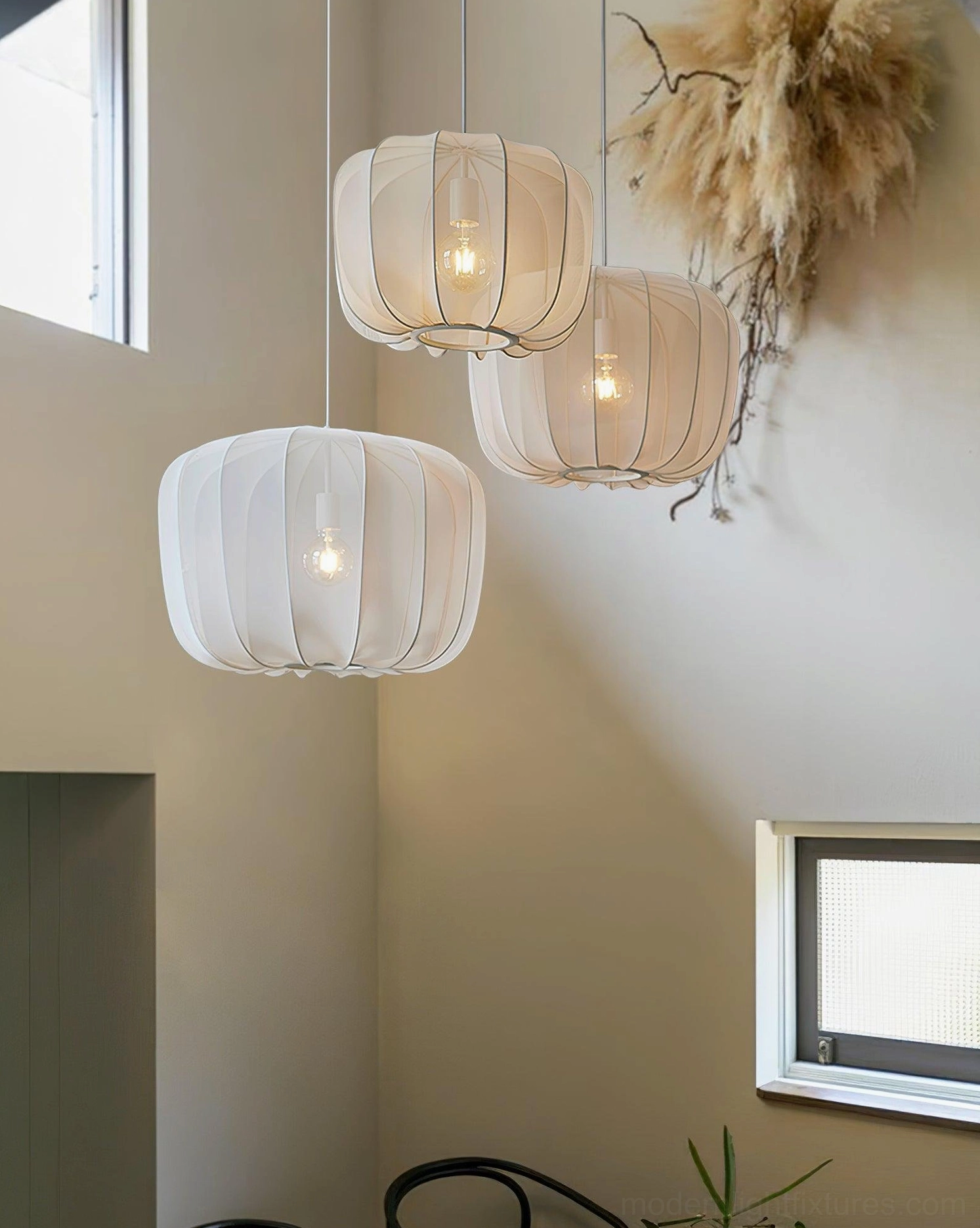 Nevola pendant light bulb options, decorative Edison style and LED filament compatibility display