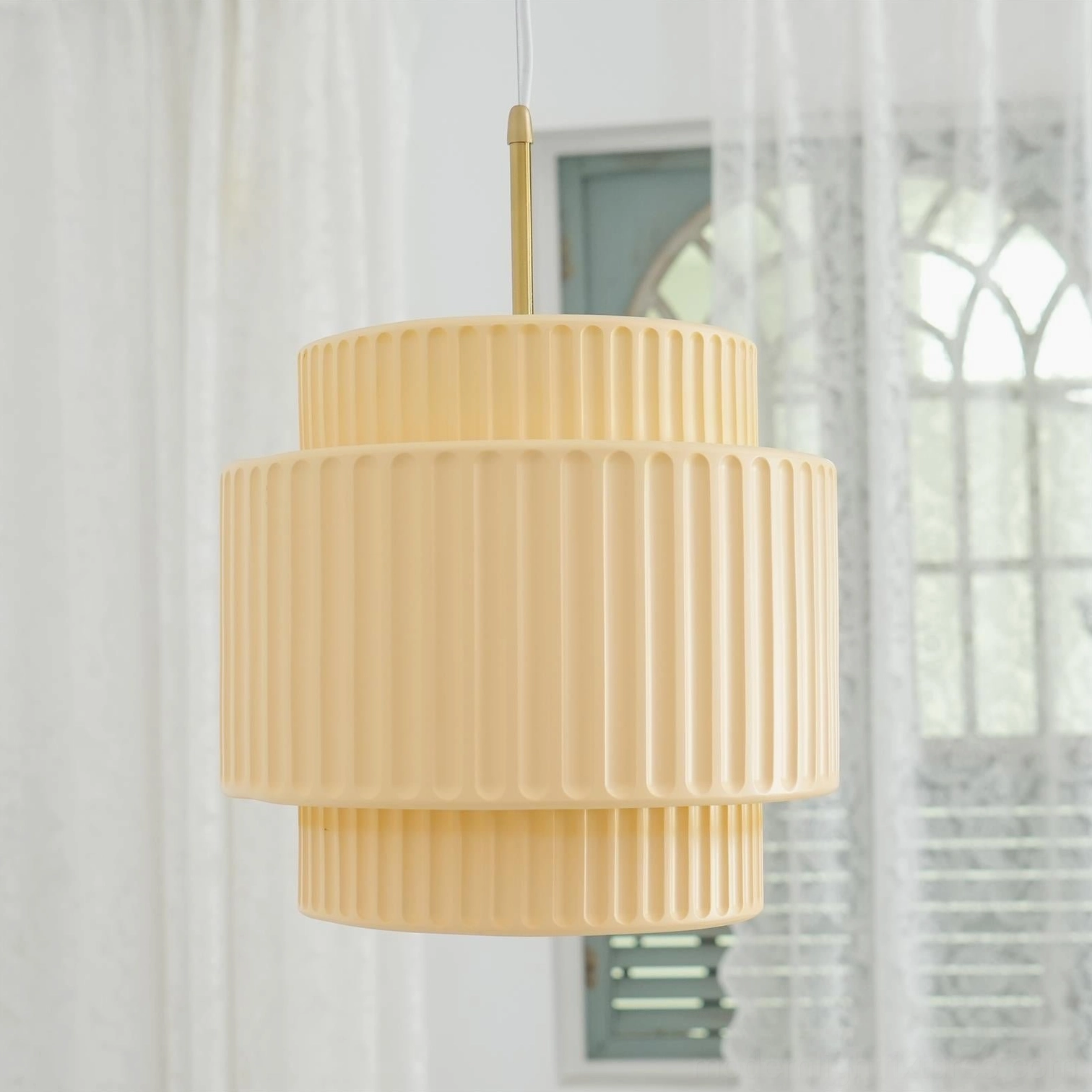 Nyla pendant light dimmer compatibility, light control ambiance customization feature