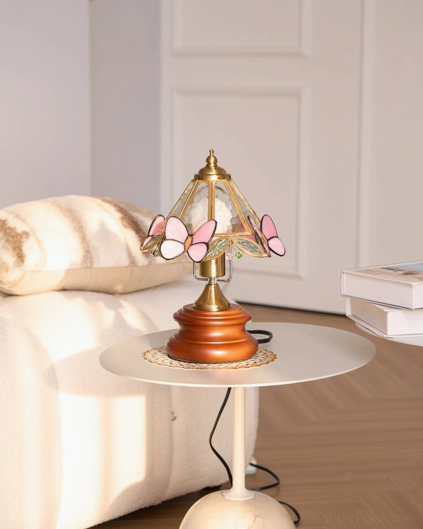 Pink butterfly stained glass lamp shade pattern showing delicate frosted glass butterfly design