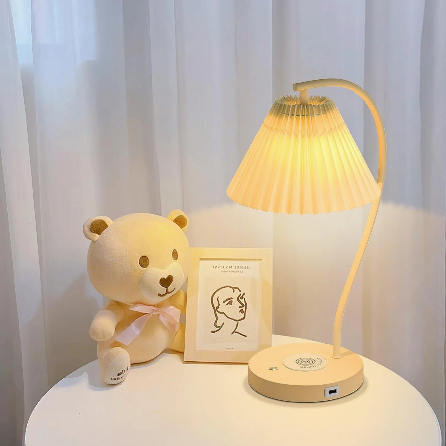 Contemporary pleated table lamp color variants cream white light yellow comparison