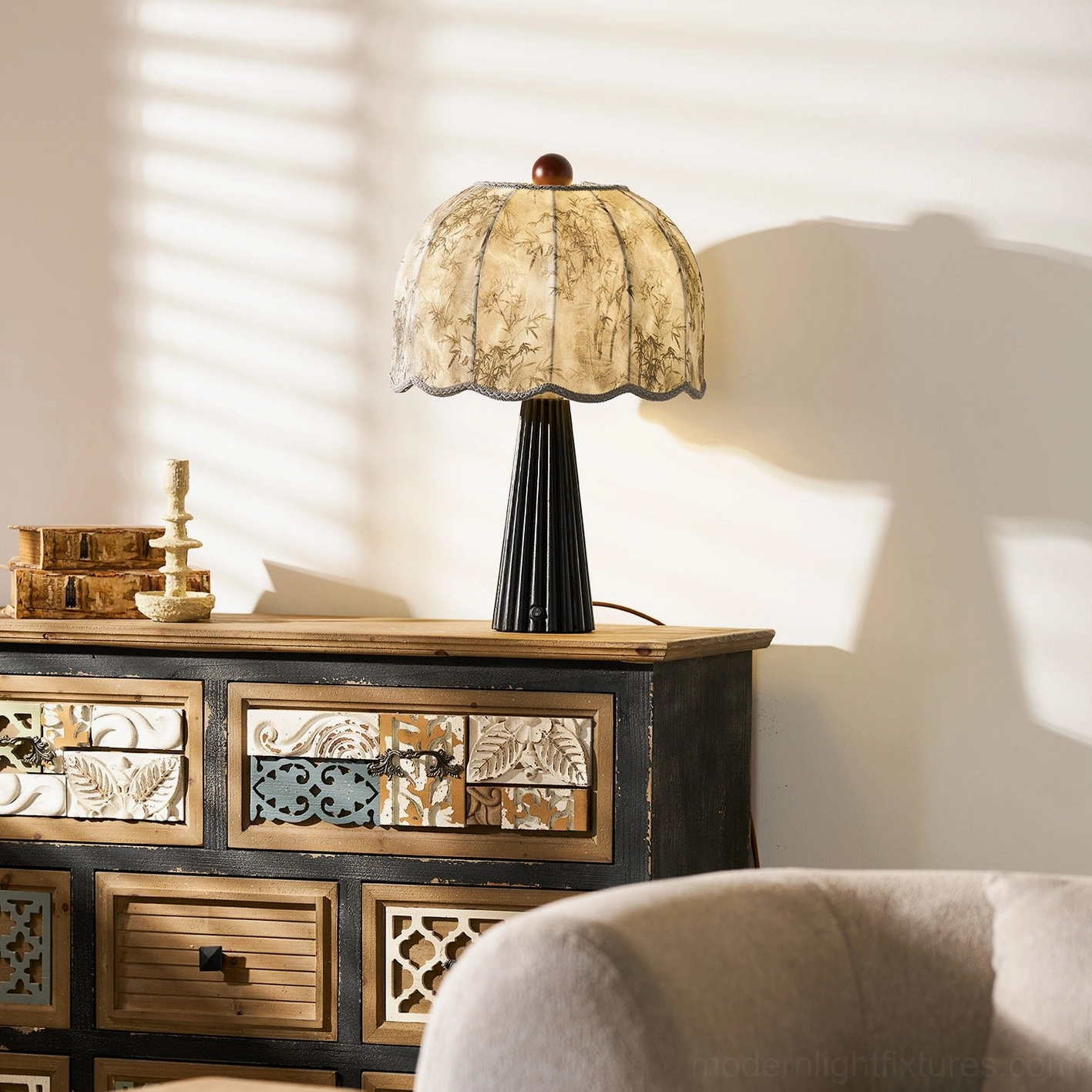 Pleated table lamp dimmer compatible - flexible lighting control and ambiance adjustment