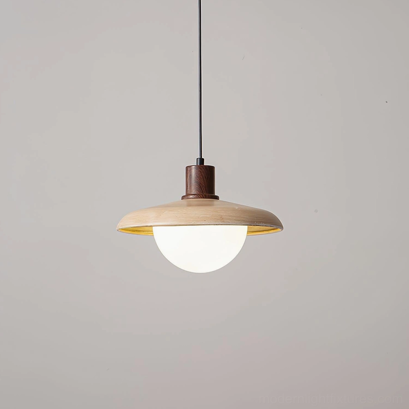 Plug-in pendant fixture with sloped ceiling compatible hanging mechanism
