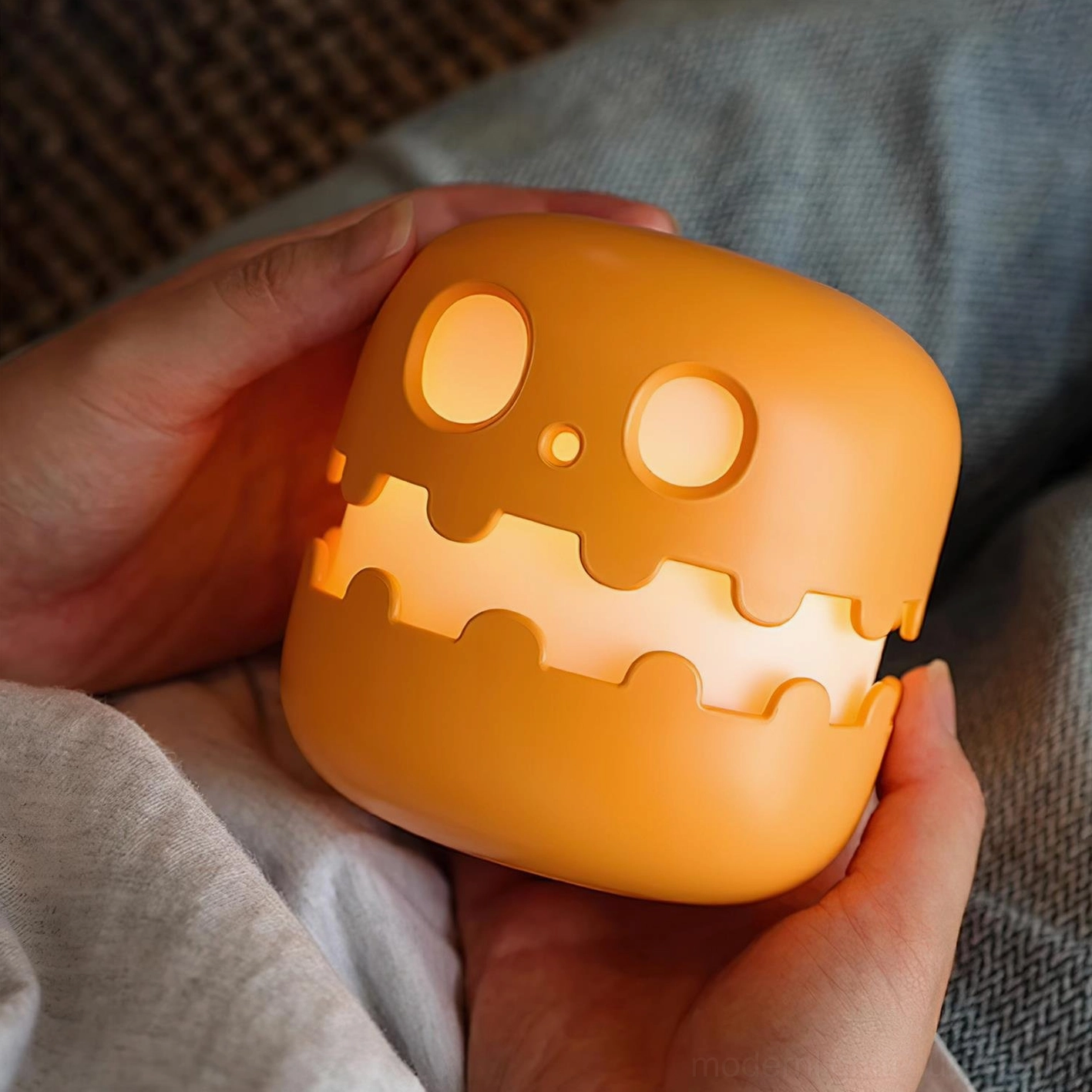 Pumpkin night light as functional home décor, year-round accent lighting solution