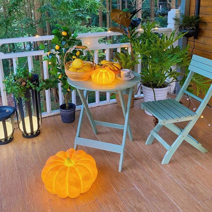 Sculptural pumpkin lamp contemporary design warm white LED integrated light