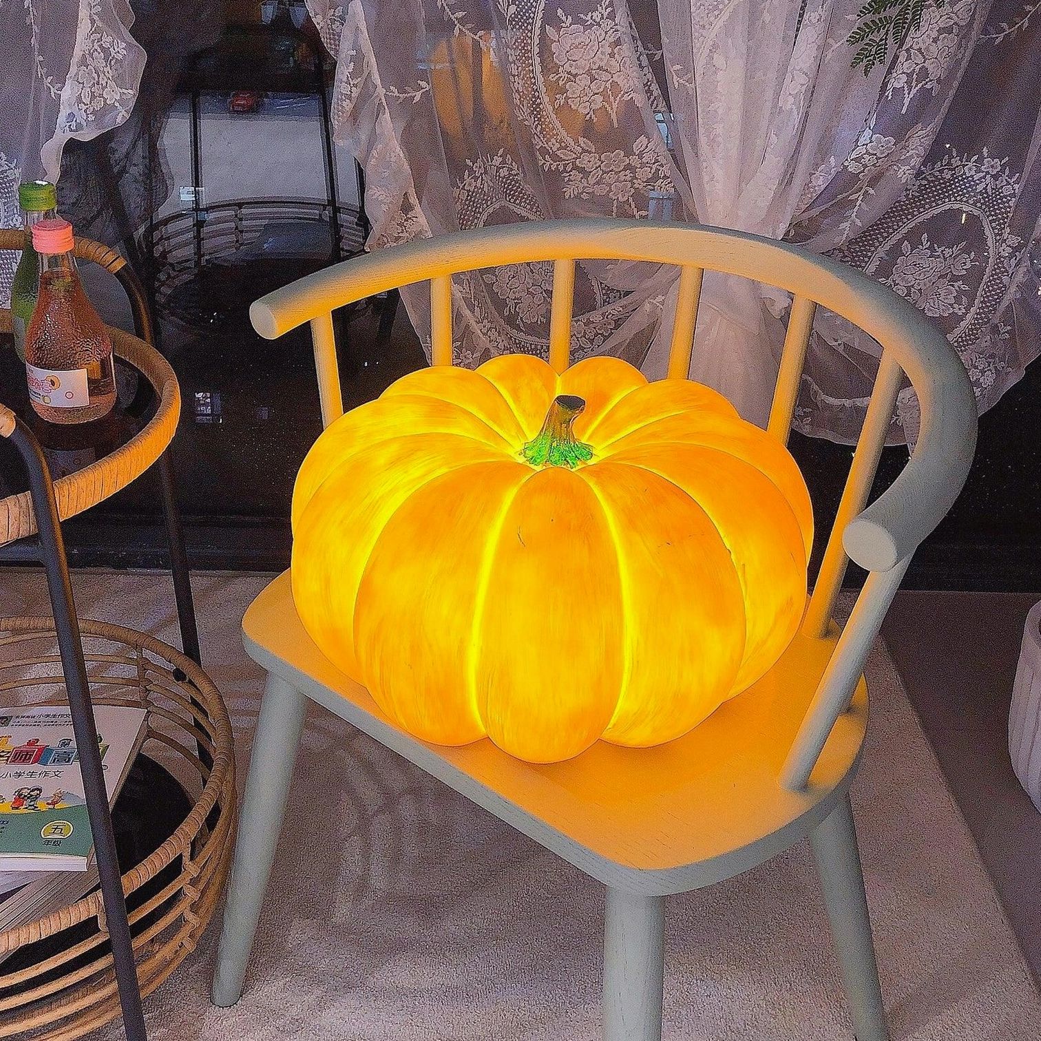 Yellow and brown pumpkin table lamp variant warm harvest color finish