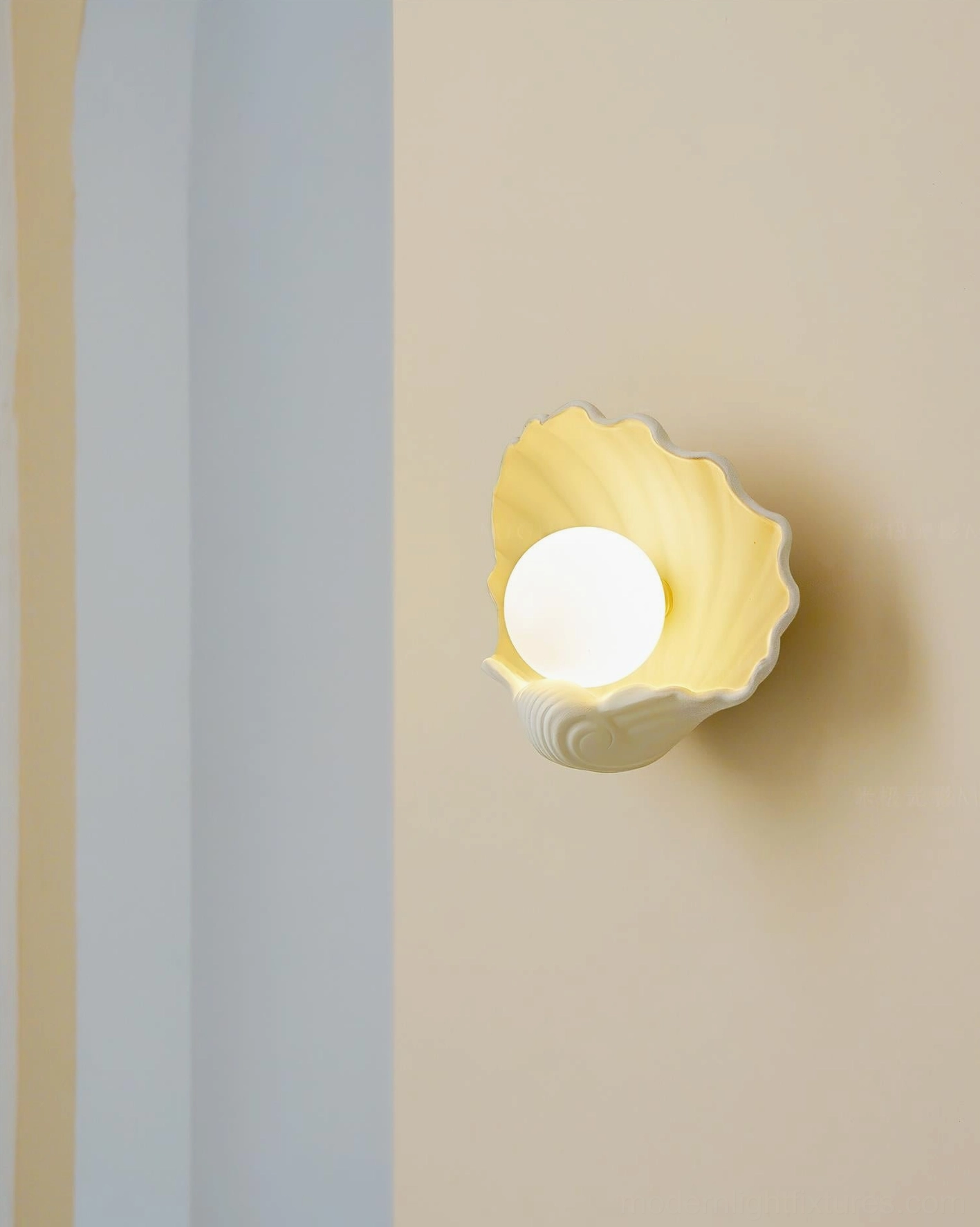 Red and white ceramic scallop wall sconce variant, two-tone coastal design, bold color combination fixture