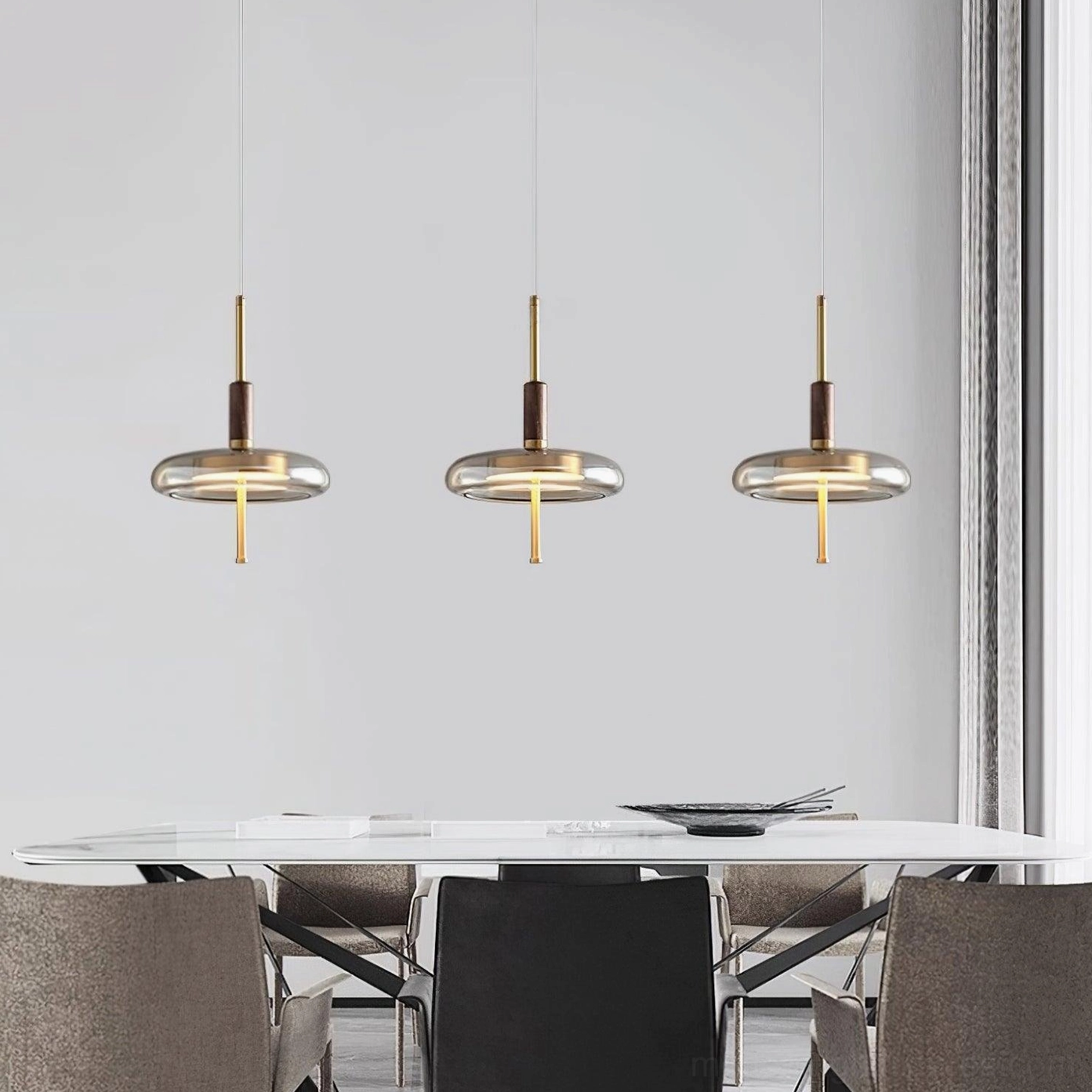 Redondo amber pendant lamp showcasing integrated LED technology and warm light diffusion through glass shade