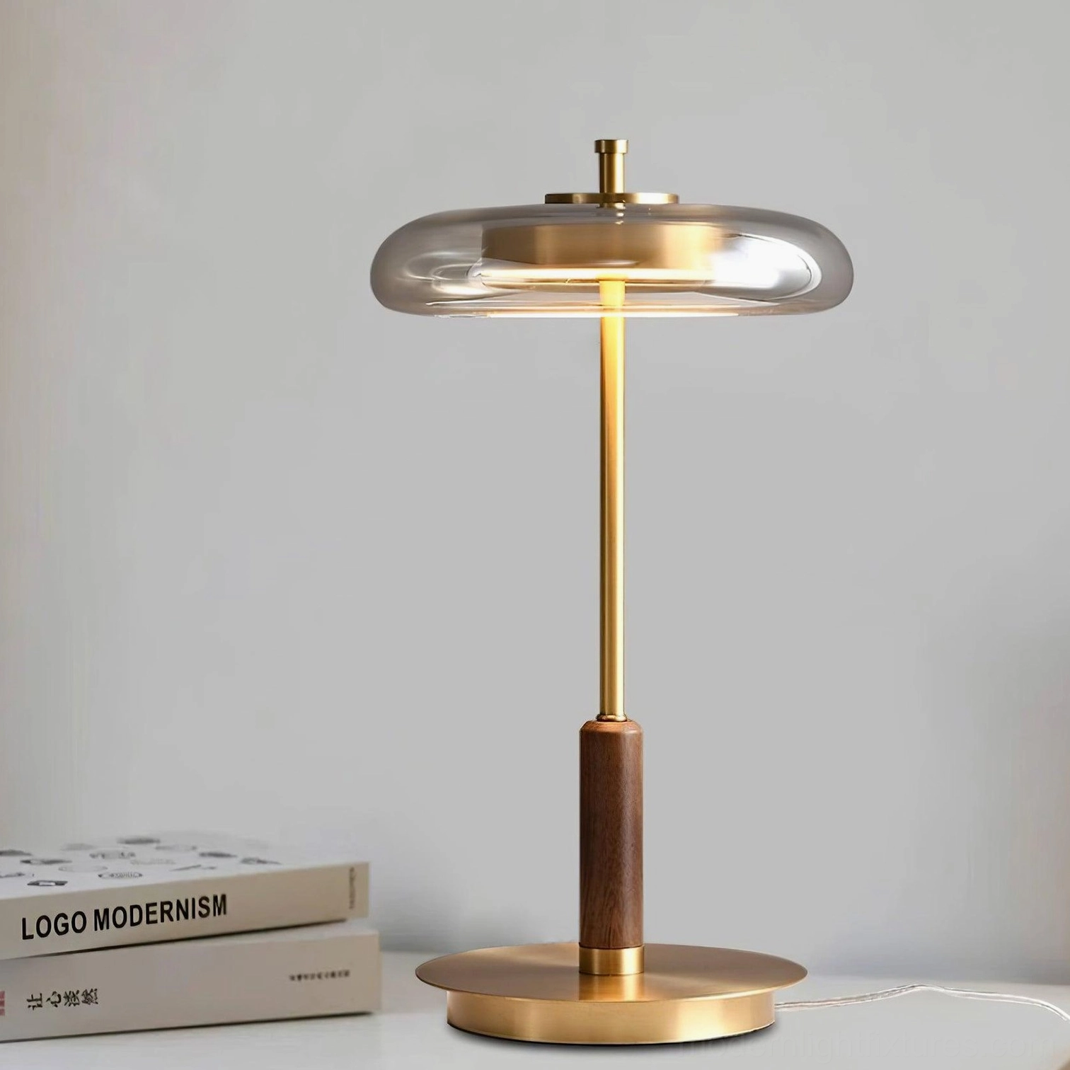 Redondo table lamp integrated LED technology and borosilicate glass construction