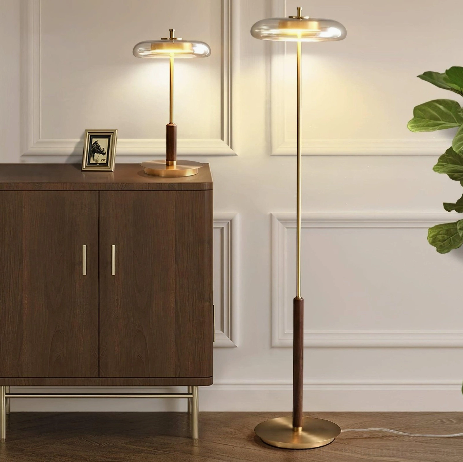Redondo table lamp warm 3000K color temperature ambient lighting effect
