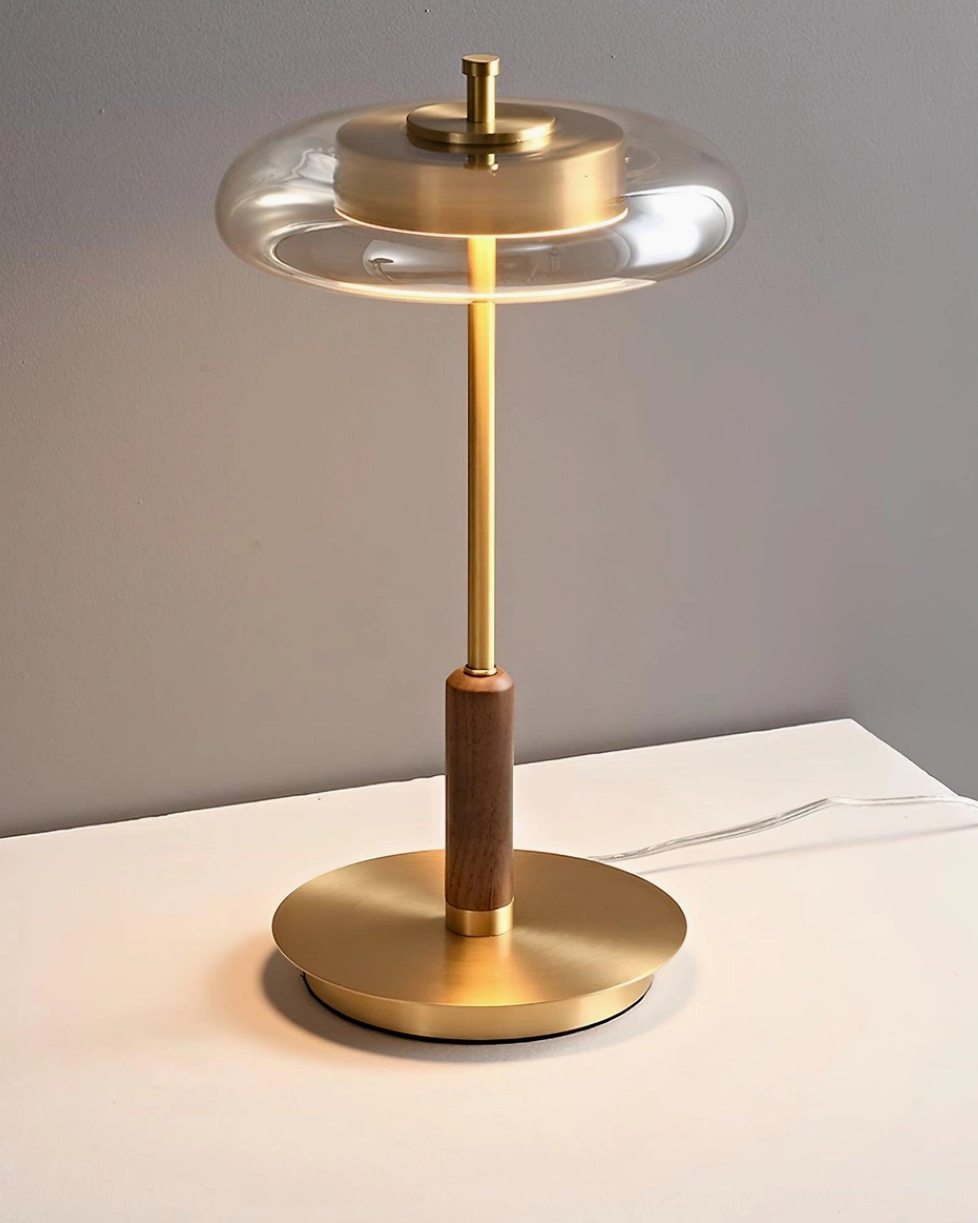 Redondo table lamp 3000K warm white LED light quality and ambiance