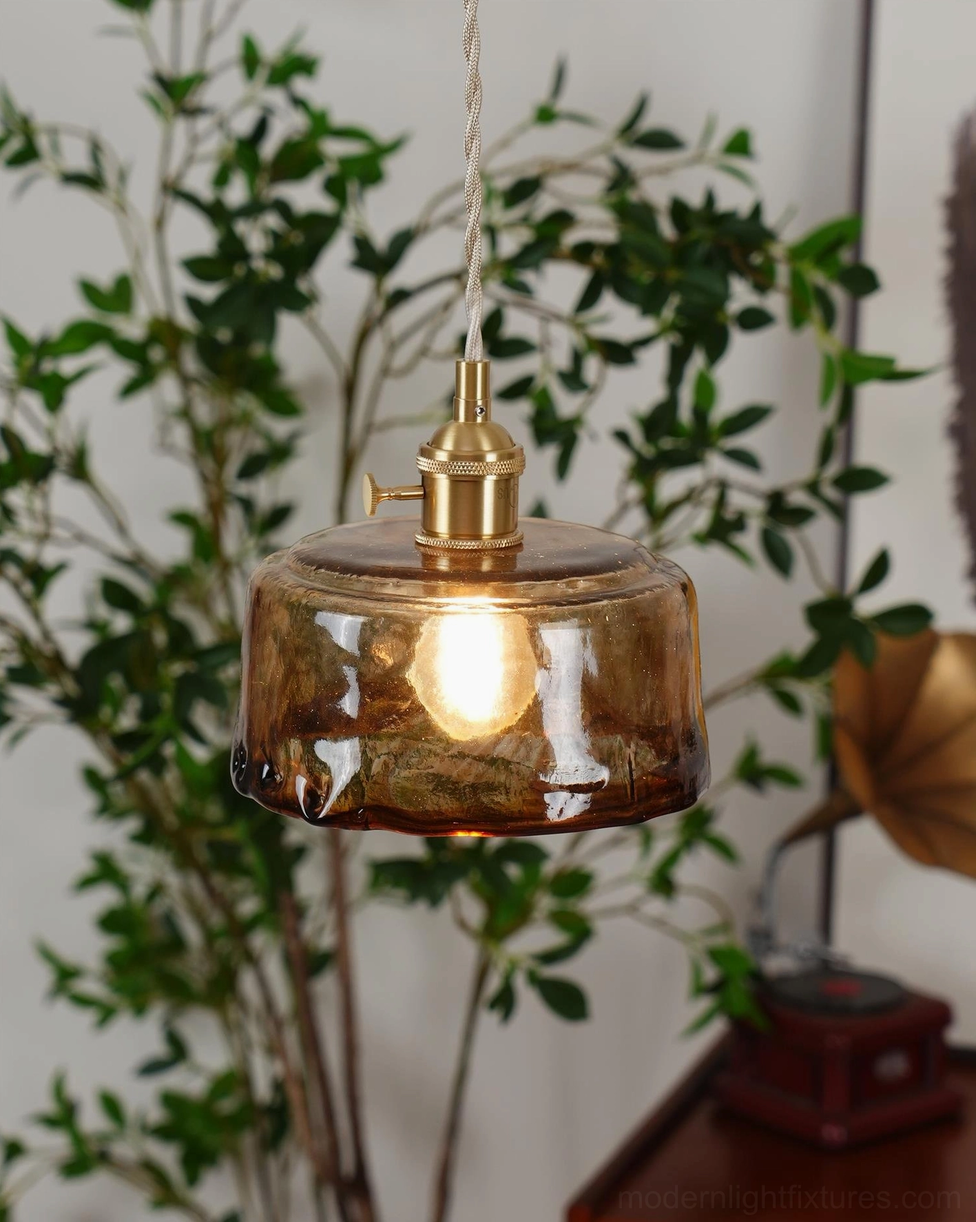 Retro Adonia amber pendant light - artistic mid-century modern design