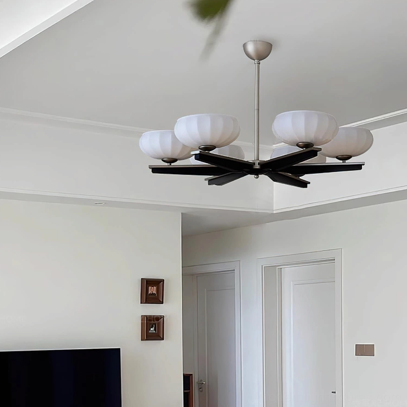 Reya modern wood chandelier with adjustable hanging rod installation detail and dimmable socket specifications