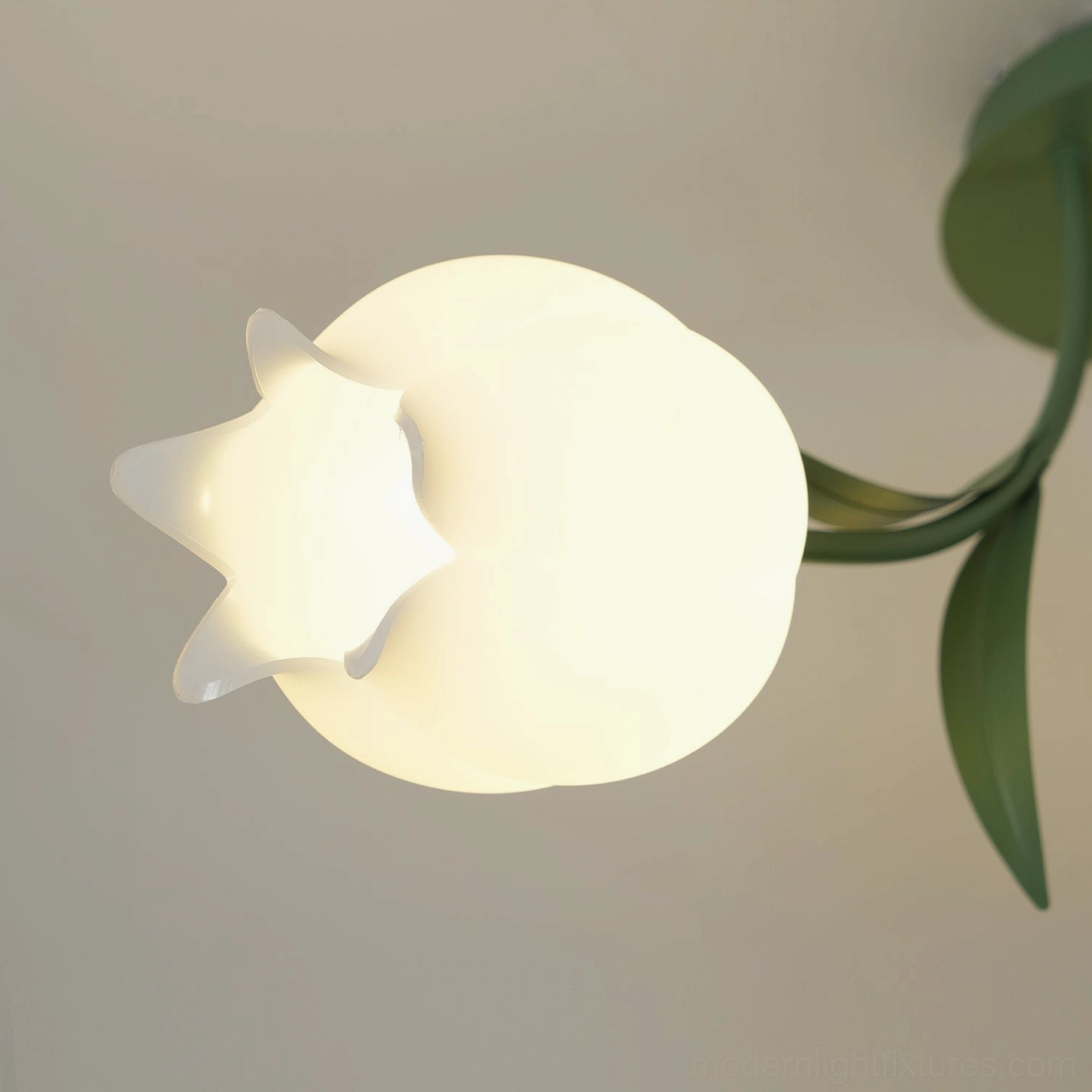 Ricko 3-head lily ceiling light family - hand-cut shade design family comparison view