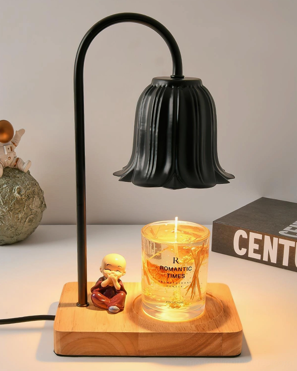 Rina candle warmer lamp petal shade close-up design feature and light diffusion