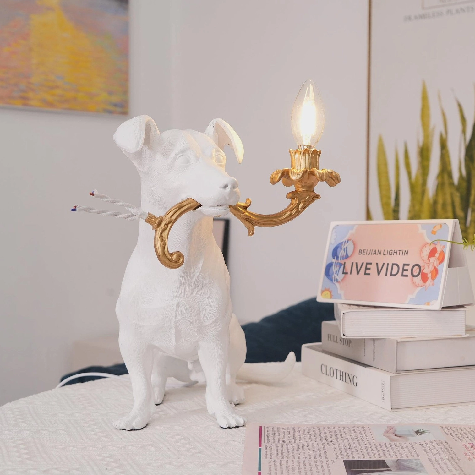 Rio dog table lamp 42cm height, modern decorative dog-shaped light, white resin with gold accents dimension view