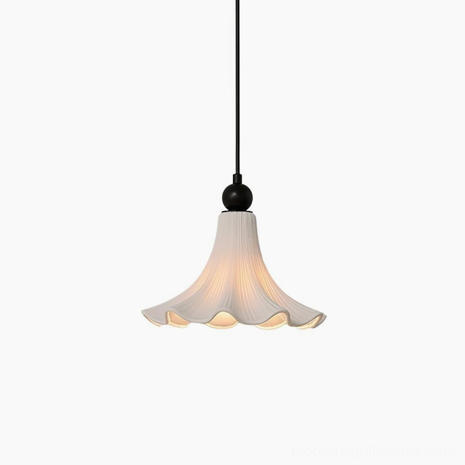Florin Ripple Model A Dia 24cm pleated ceramic pendant light in white finish, studio product photography