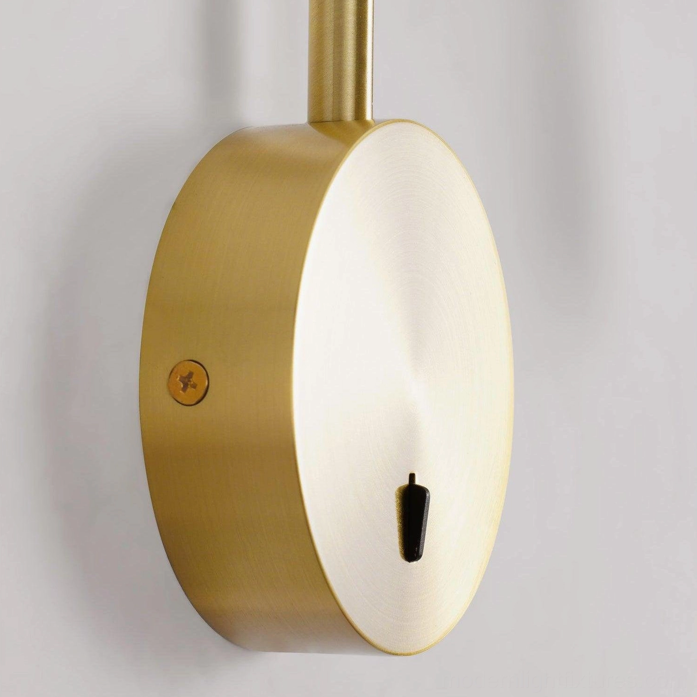 Rizo plug-in lamp warm color temperature 3000K soft golden reading light ambience