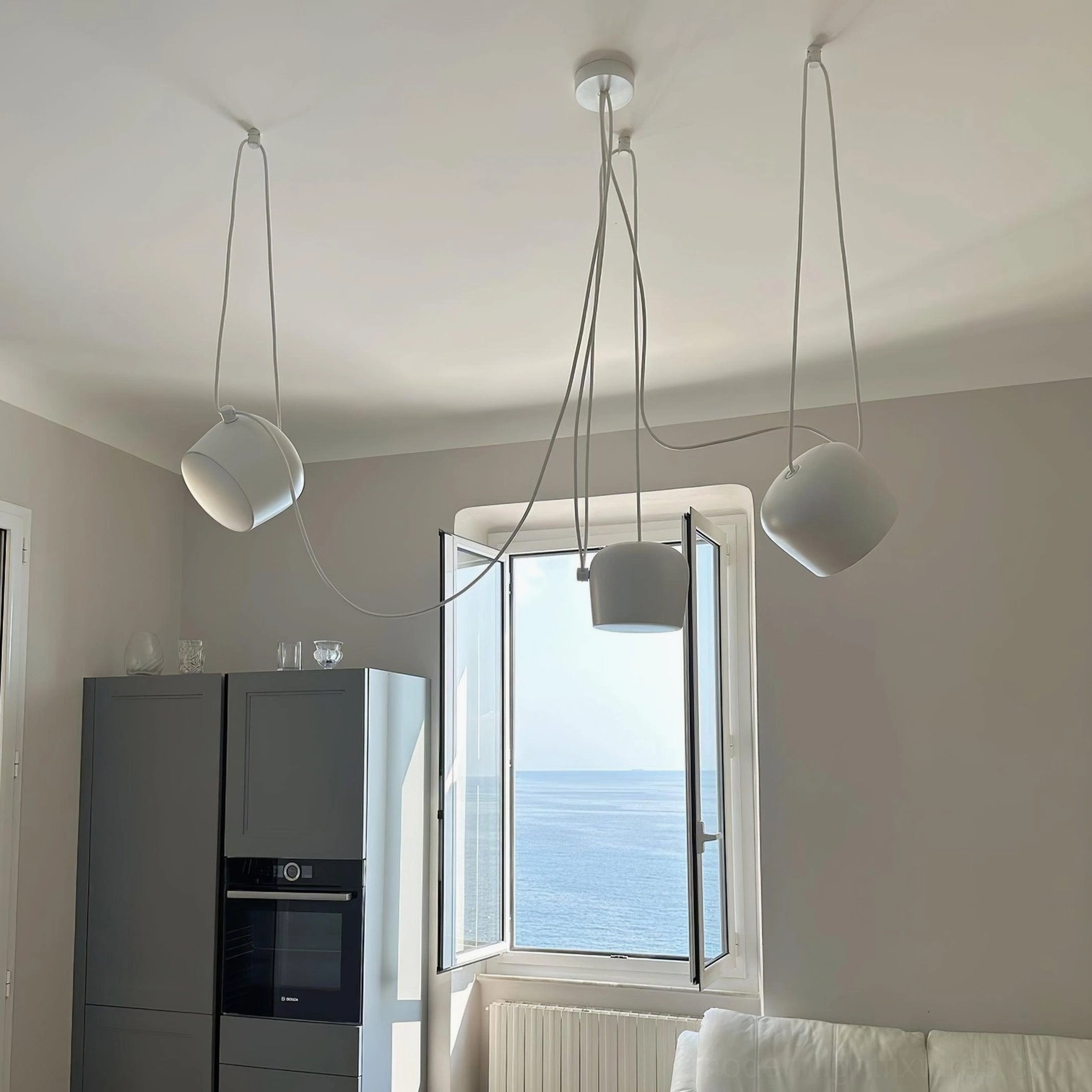 Ronan multi-head pendant light warm glow modern dining atmosphere
