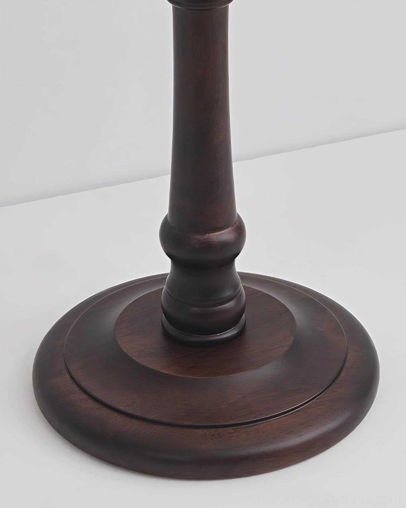 Scalloped vintage floor lamp with 160cm height showing room presence and architectural impact
