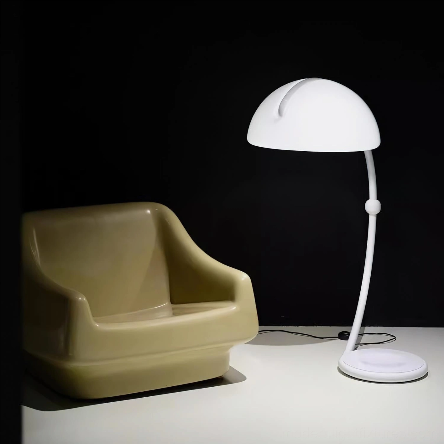 Serpente floor lamp detail showing metal and acrylic shade composition and dome design