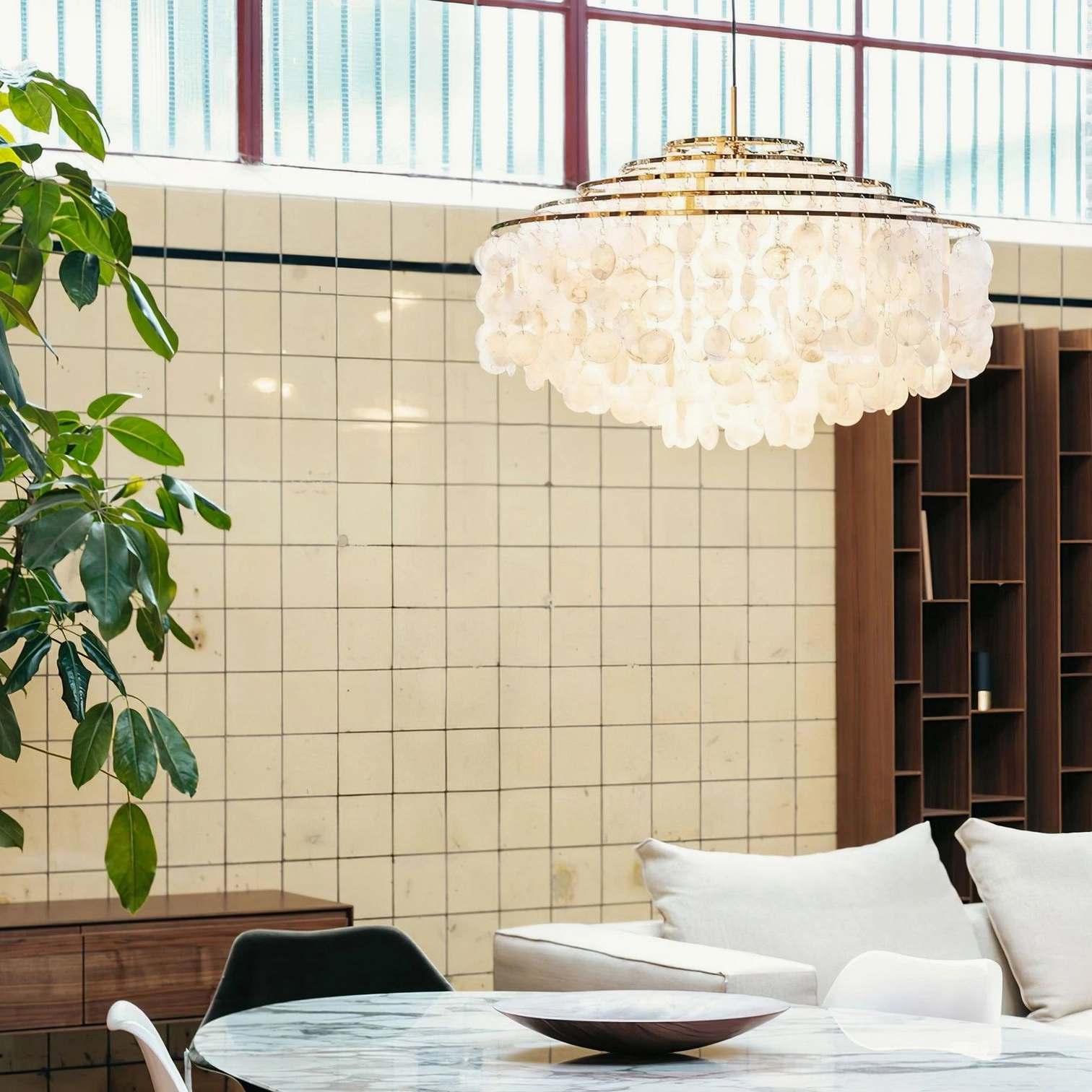 Shell chandelier multiple size options comparison display arrangement