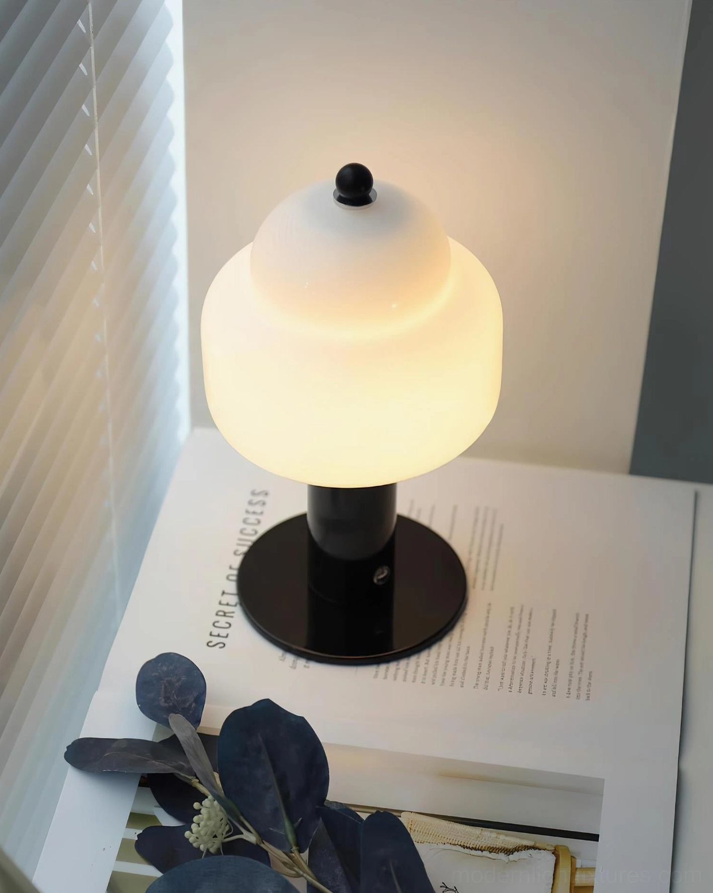 Soreli table lamp with built-in USB port at base warm white LED integrated lighting