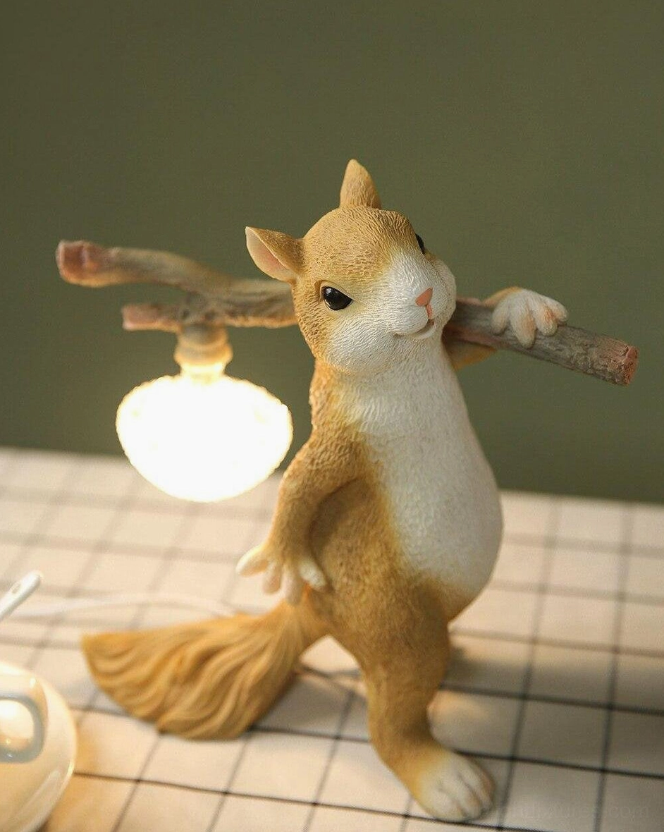 Squirrel decorative lamp with long power cord, flexible placement options for any room styling