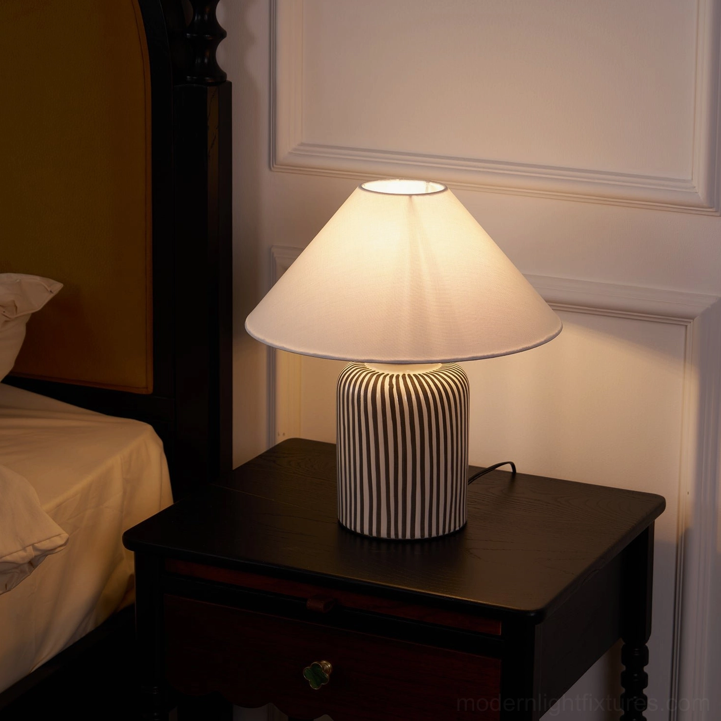 Vertical striped ceramic table lamp with E26 E27 socket compatibility and multi-region plug options