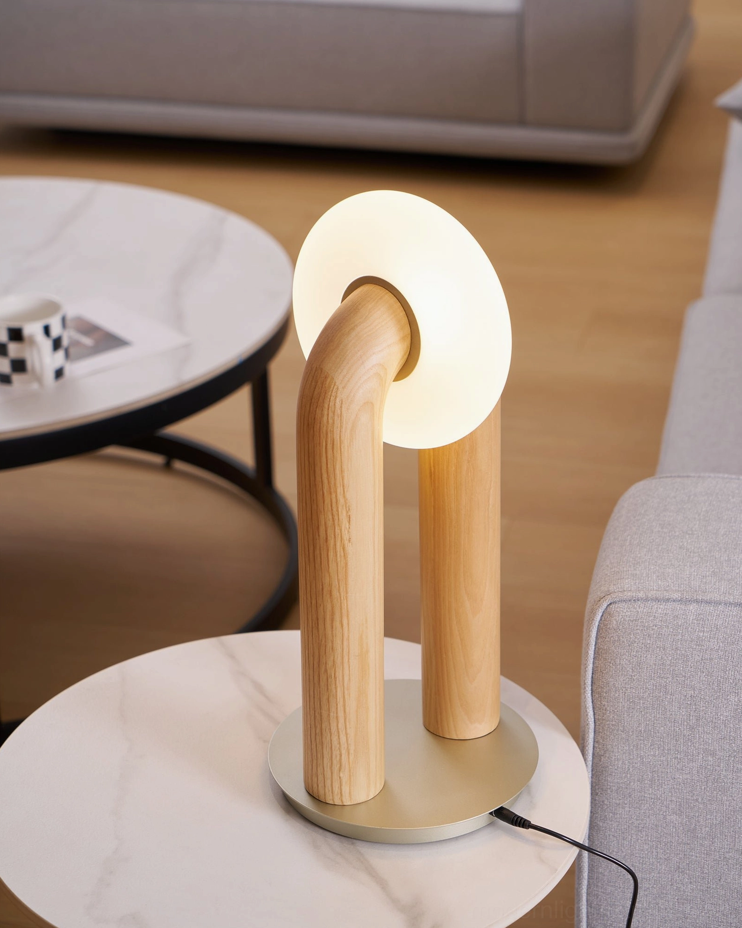 Teelo table lamp 50,000 hour LED lifespan product feature detail showing integrated technology