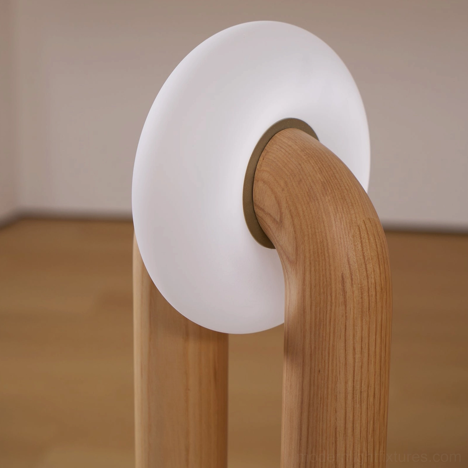 Teelo minimalist table lamp with 3000K warm white color temperature creating cozy home ambiance