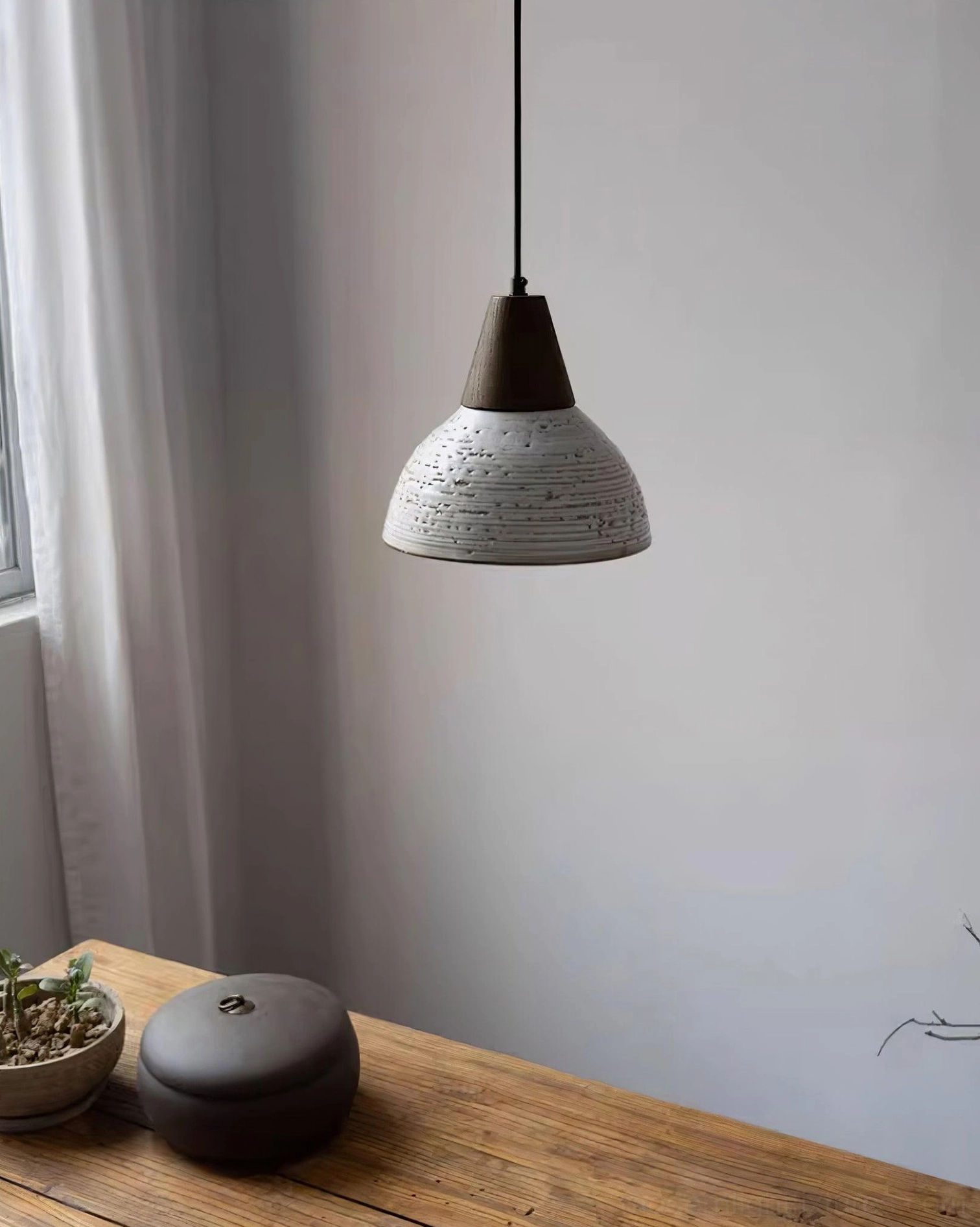 Tera ceramic pendant fixture showing E26 E27 socket compatibility and universal AC 110-240V voltage for global use