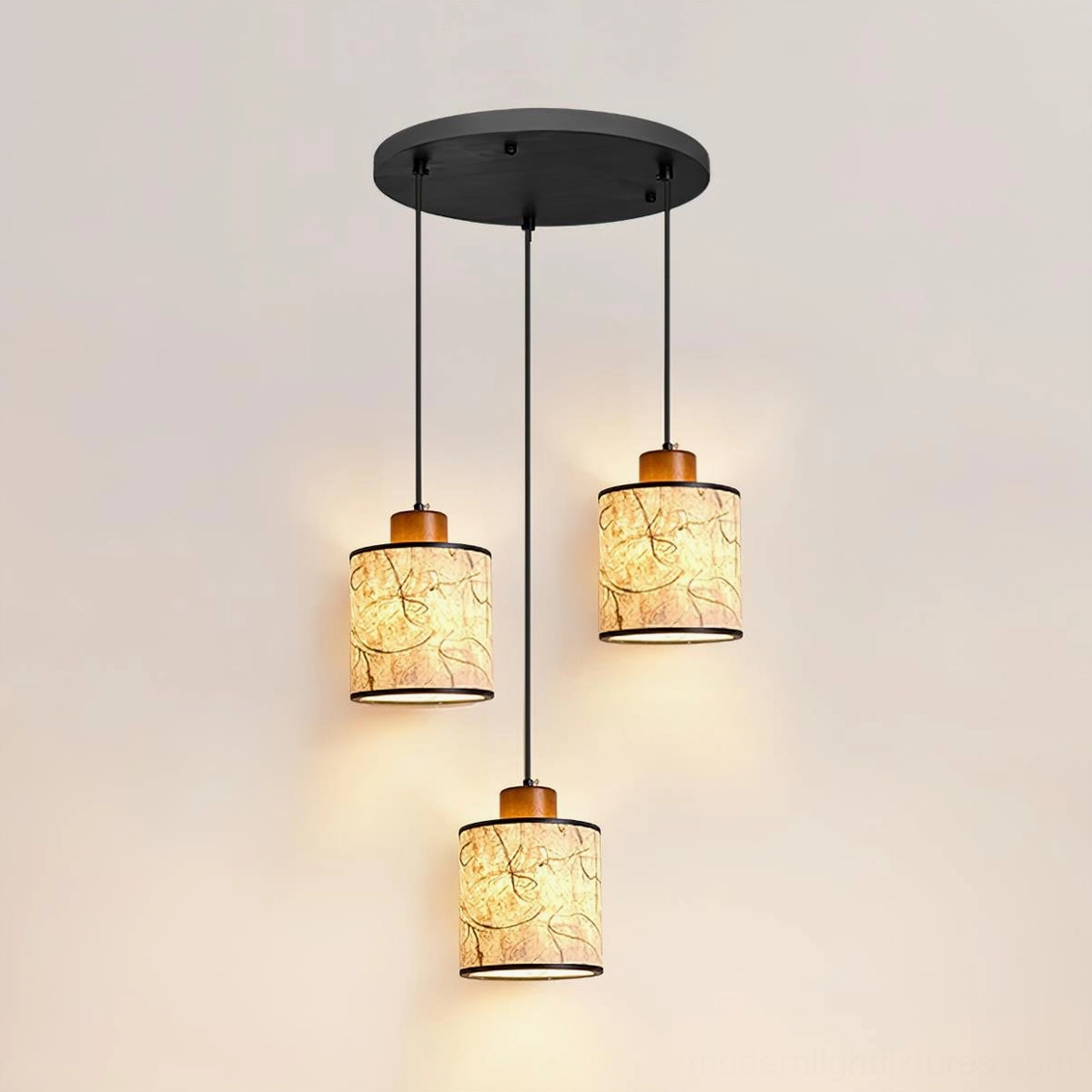 Three-head circular Tierra pendant light with 30cm diameter spread and 150cm drop height
