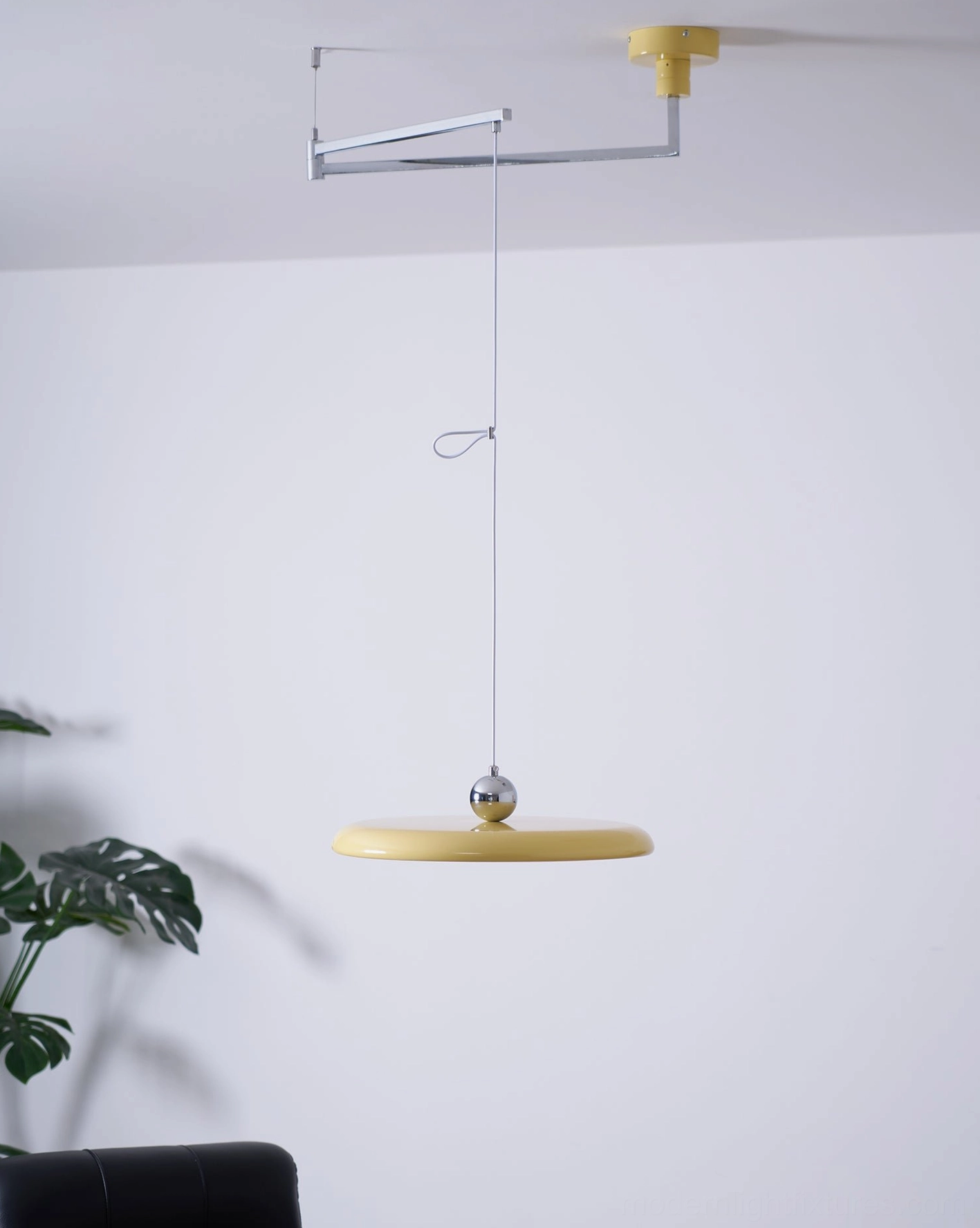 Energy efficient 37W integrated LED of Tizio pendant lamp providing long lifespan performance