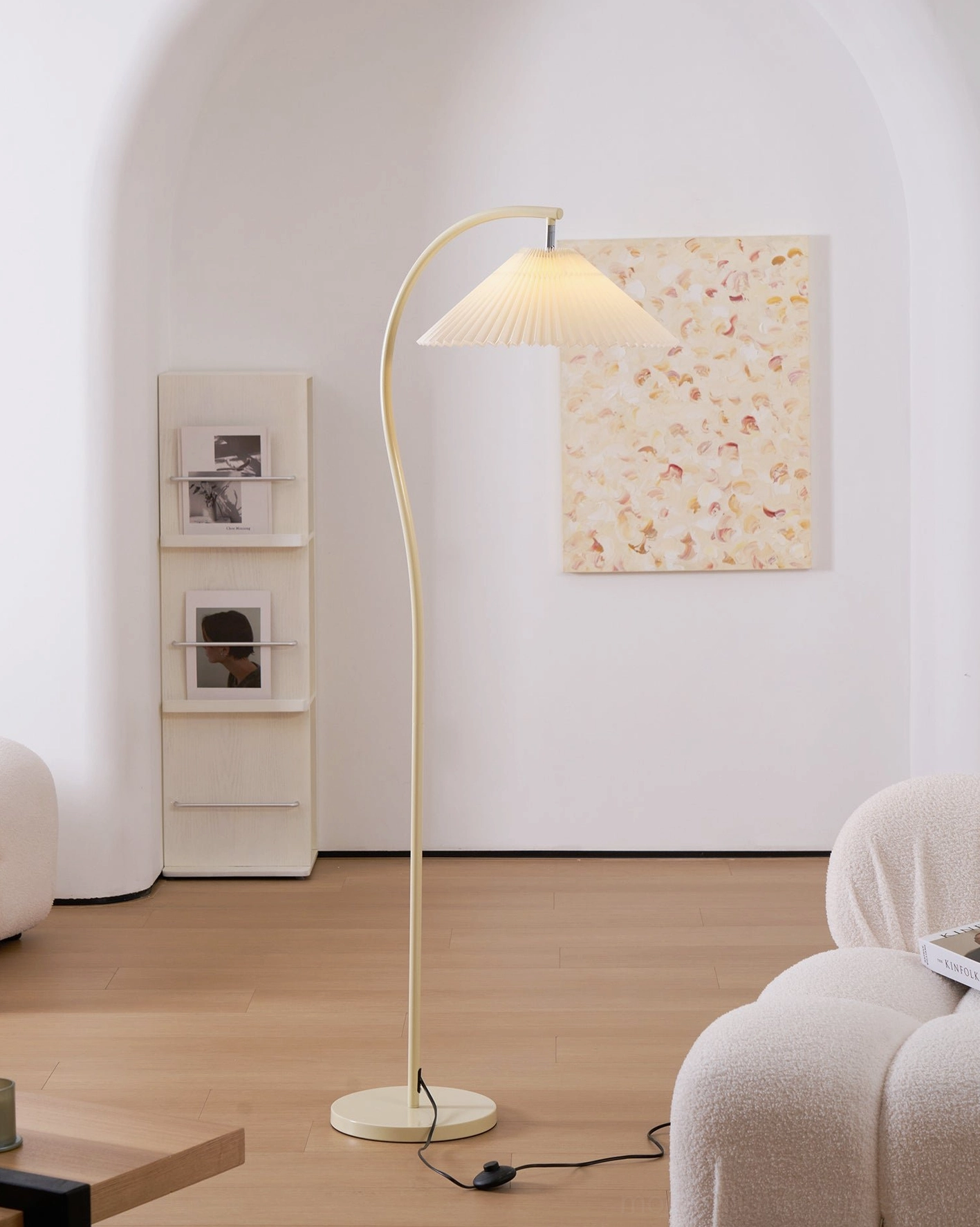 Tove floor lamp warm diffused light, 5W LED compatible pleated shade design