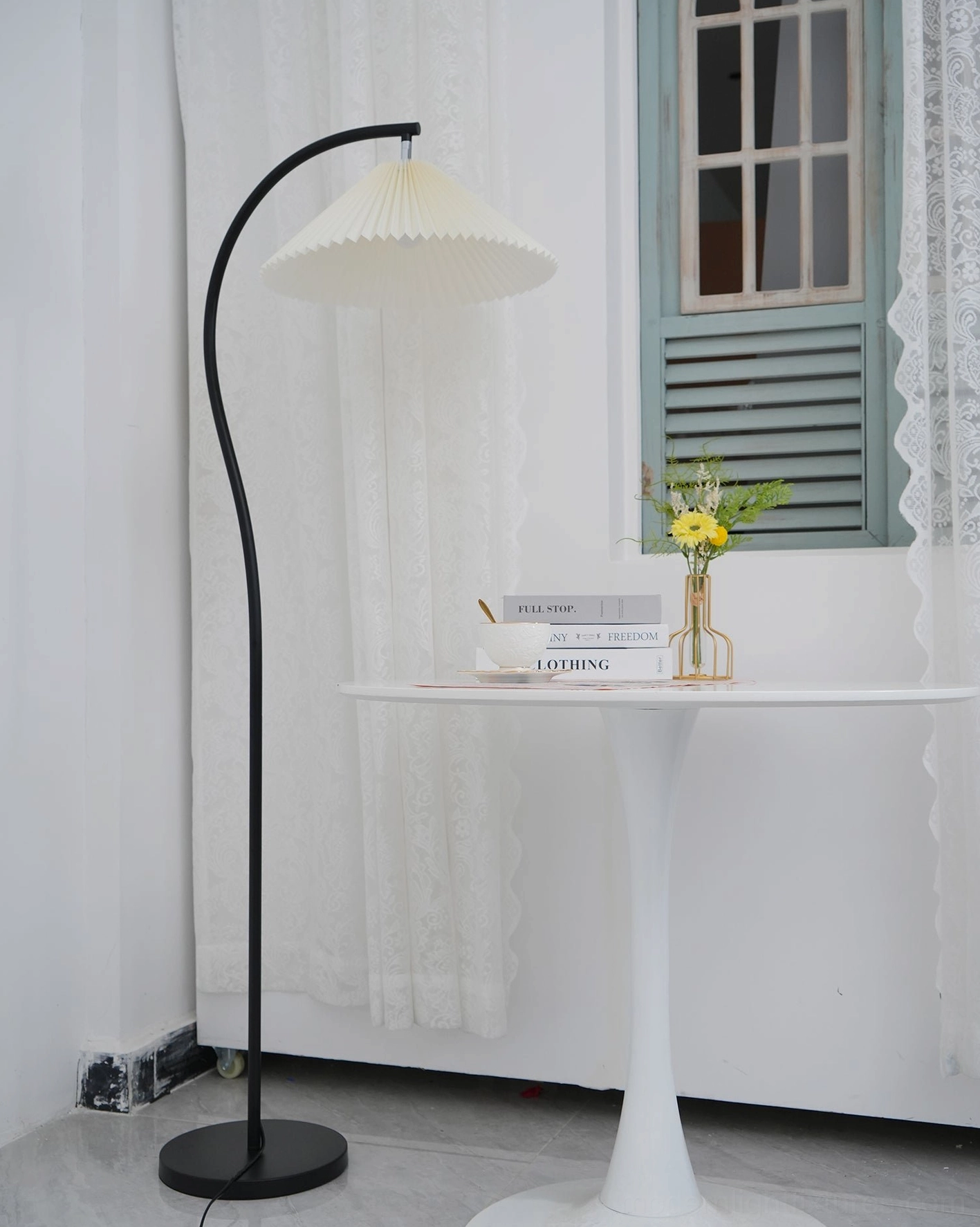 Tove pleated floor lamp e26 e27 socket, 5W LED 40W incandescent bulb compatible